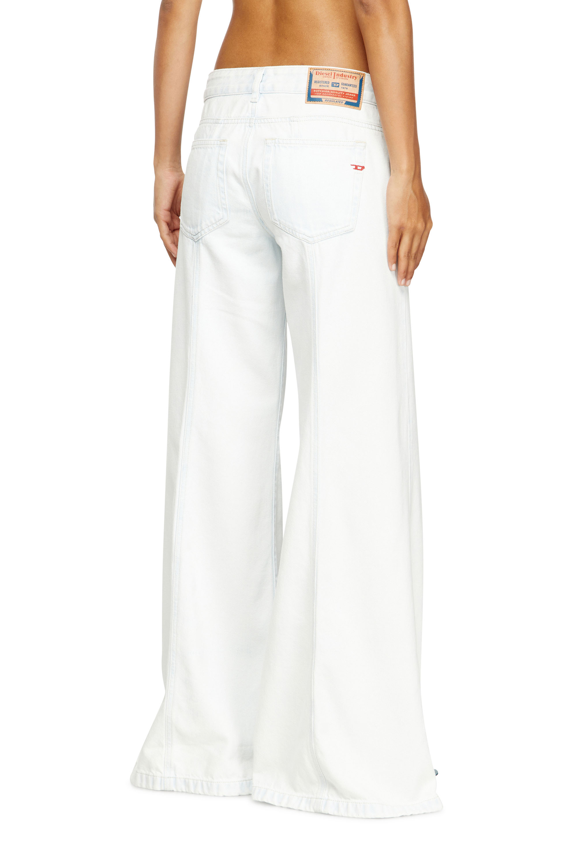 Diesel - Damen Flare Jeans D-Akii 09M08, Weiß - 4