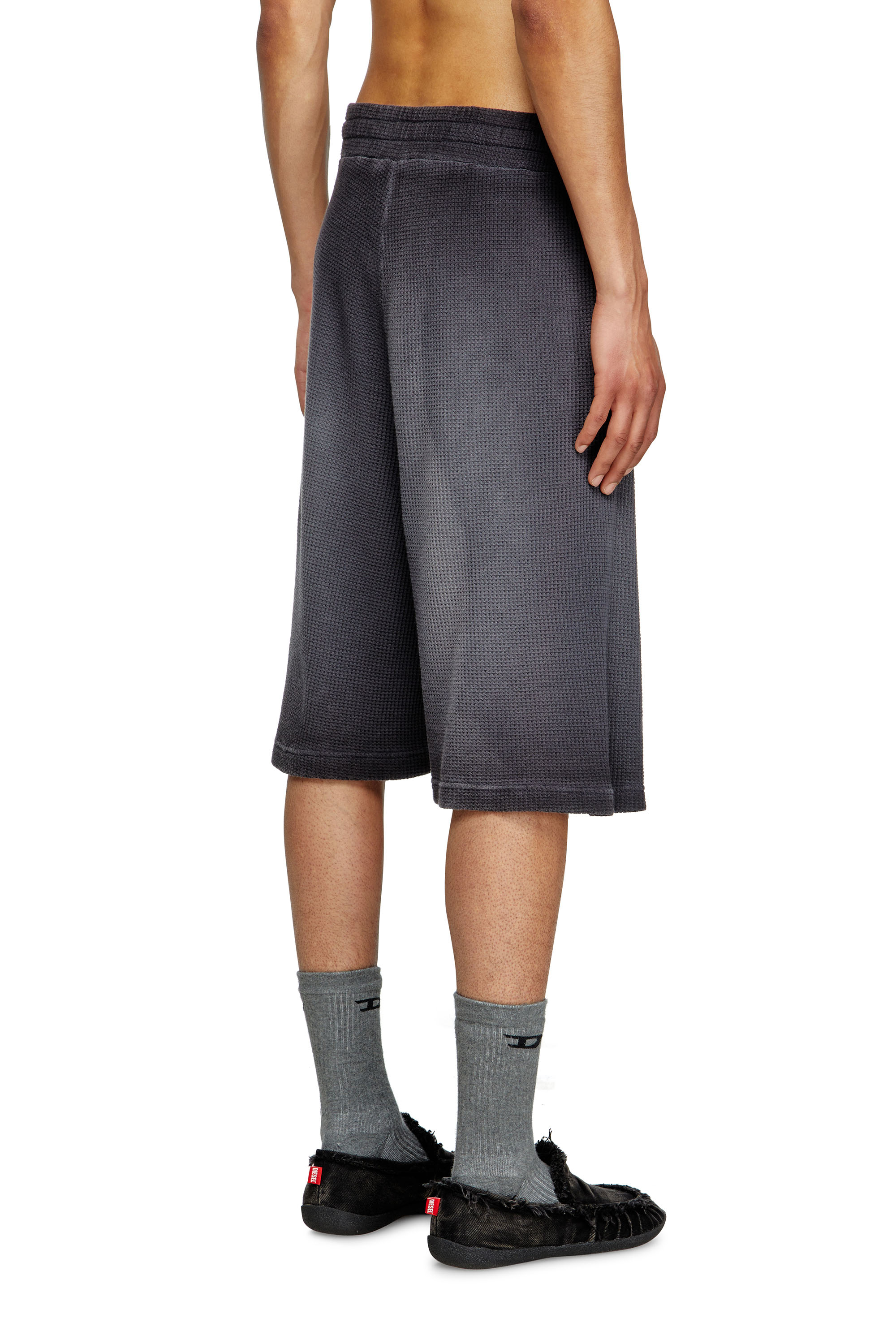 Diesel - P-WARKY-SHORT, Herren Waffel-Shorts mit mittelalterlichem Print in Schwarz - 3