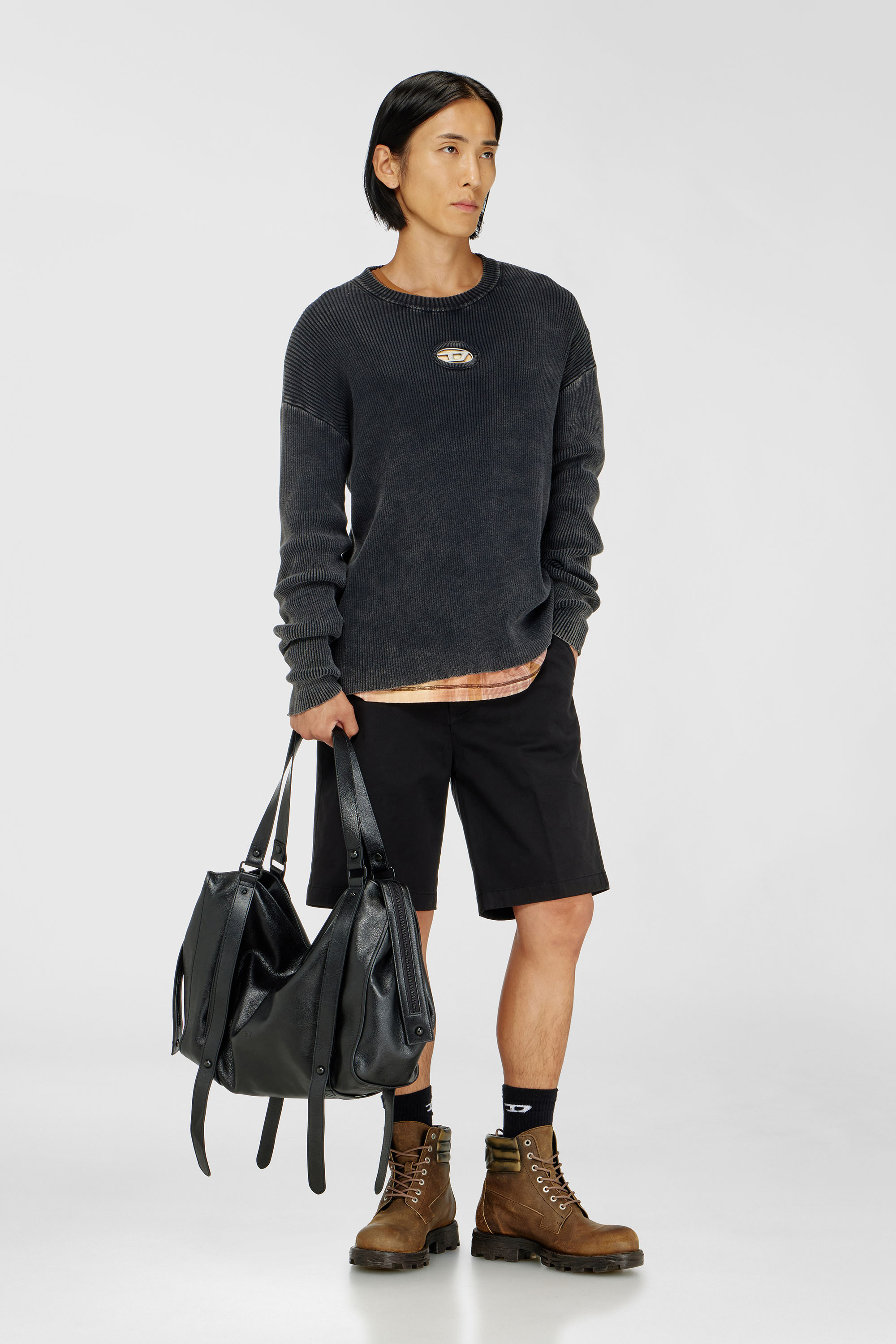 Diesel - P-LARS-SHORT-VIL-T92, Herren Shorts aus Baumwolle mit tonalem Oval D Logo in Schwarz - 1