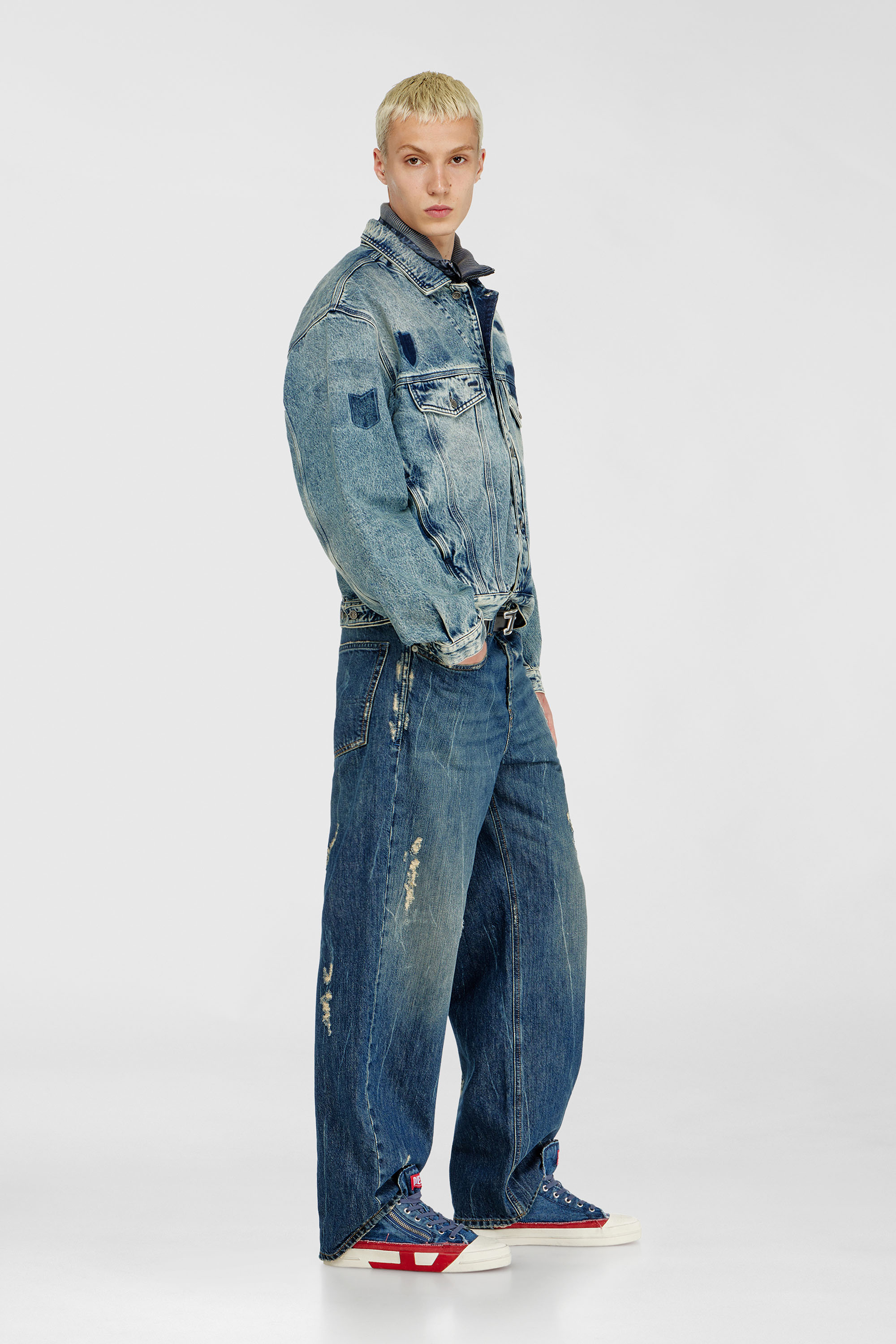 Diesel - Herren Relaxed Jeans 2001 D-Macro 09Q28, Mittelblau - 2
