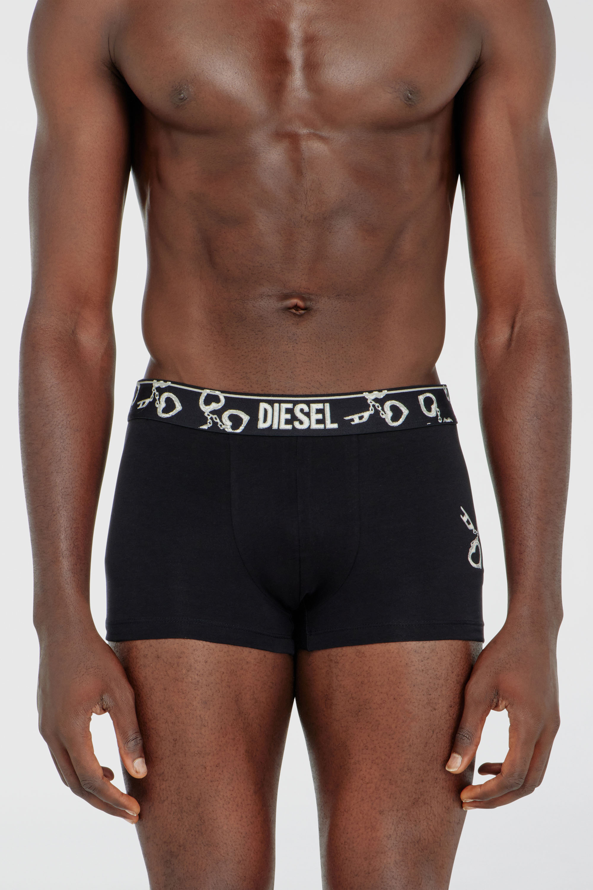 Diesel - DAMIEN-GFT-3PACK, Herren 3er-Pack Boxershorts mit Handschellen-Motiv in Schwarz - 2