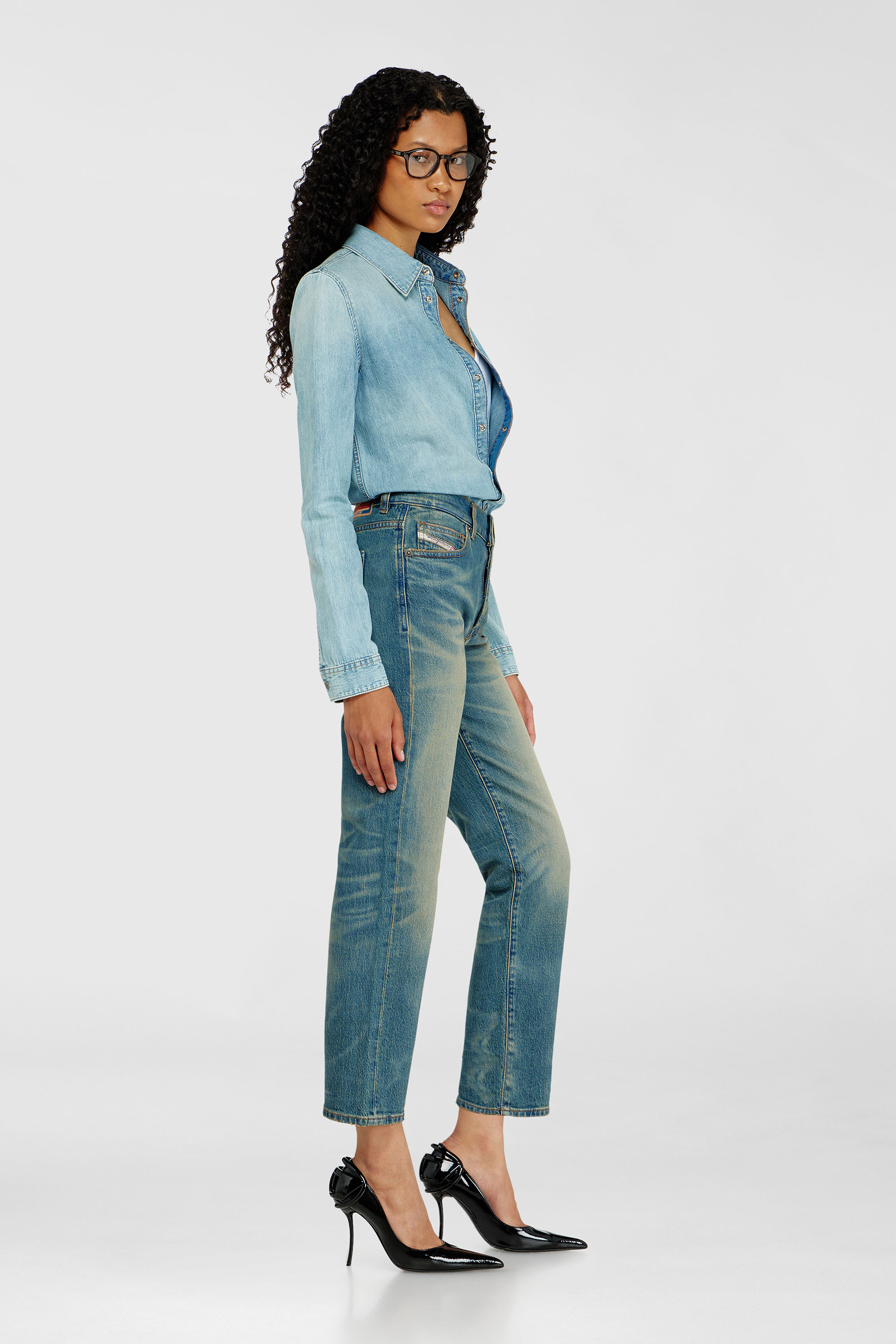 Diesel - Damen Regular Jeans 1981 D-Went 0KBBP, Mittelblau - 2