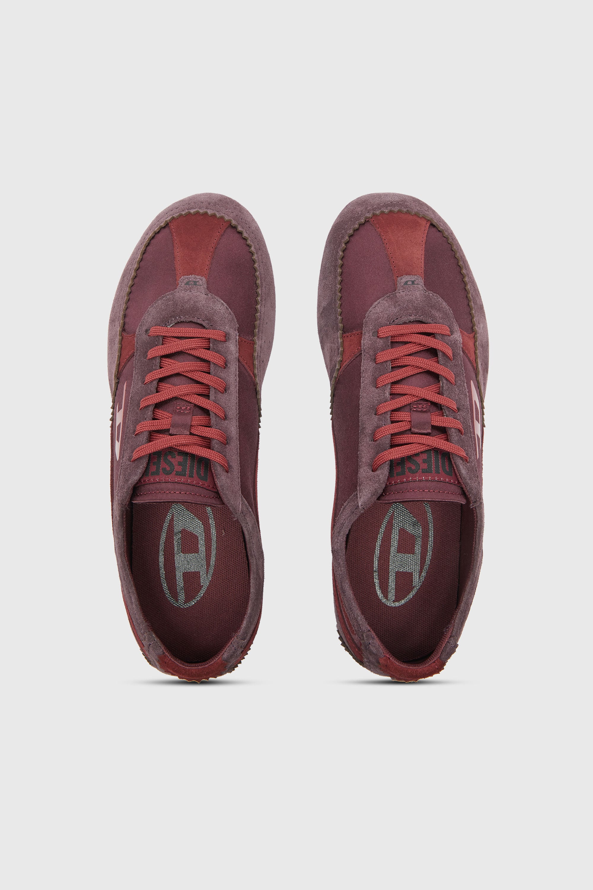 Diesel - D-MILE LOW II W, Damen D-Mile &ndash; Flat-Sneakers mit Wildleder-Overlays in Burgunderrot - 4