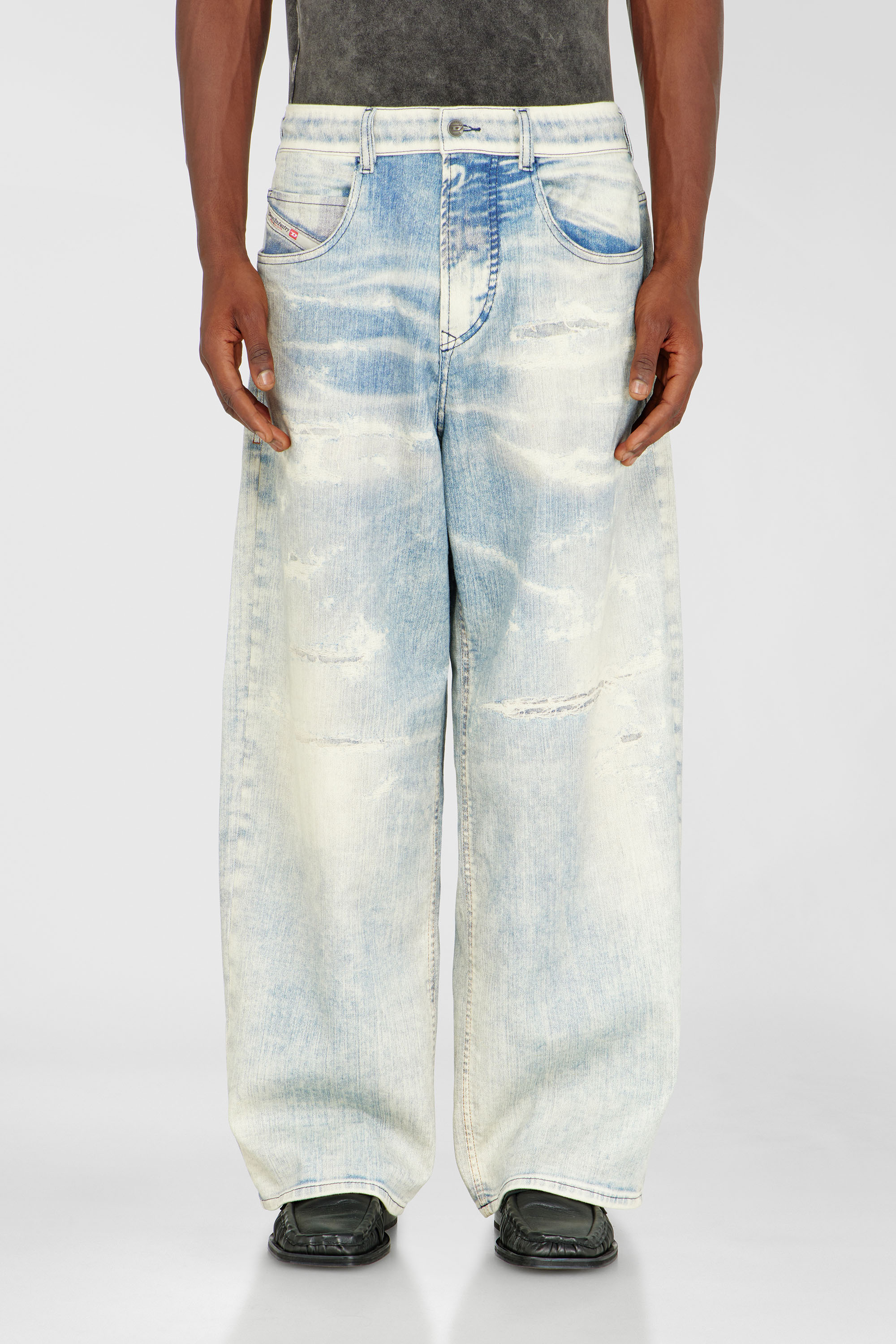 Diesel - Unisex Relaxed 2097 D-Enim-M Joggjeans&reg; 068XM, Hellblau - 2