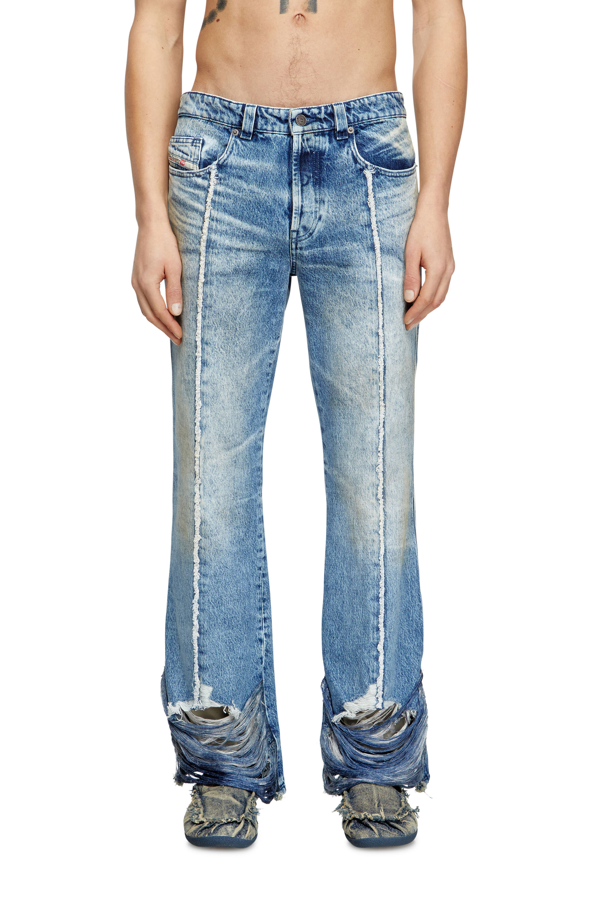 Diesel - Herren Bootcut Jeans 1998 D-Buck 0CMBM, Mittelblau - 1