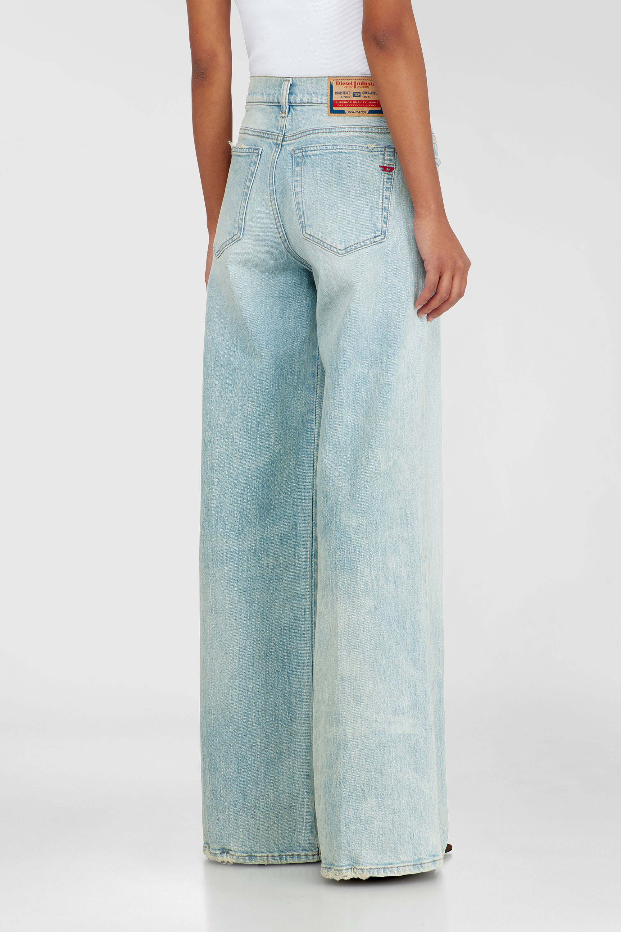 Diesel - Damen Flare Jeans 1978 D-Akemi 0KBBX, Hellblau - 5
