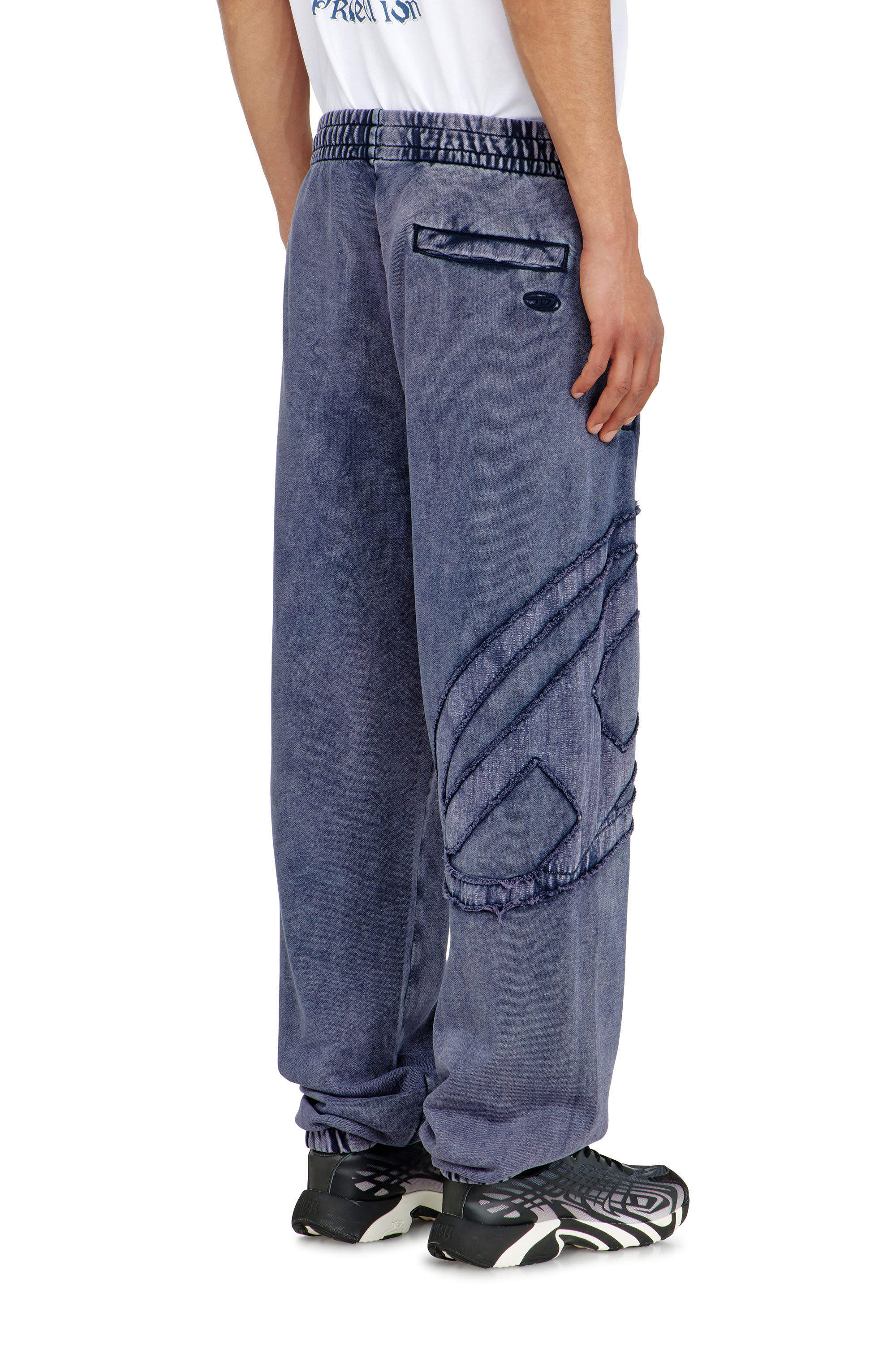 Diesel - P-MARKY-DEN, Herren Jogginghose aus Bio-Baumwolle mit ovalem D-Patch in null - 3
