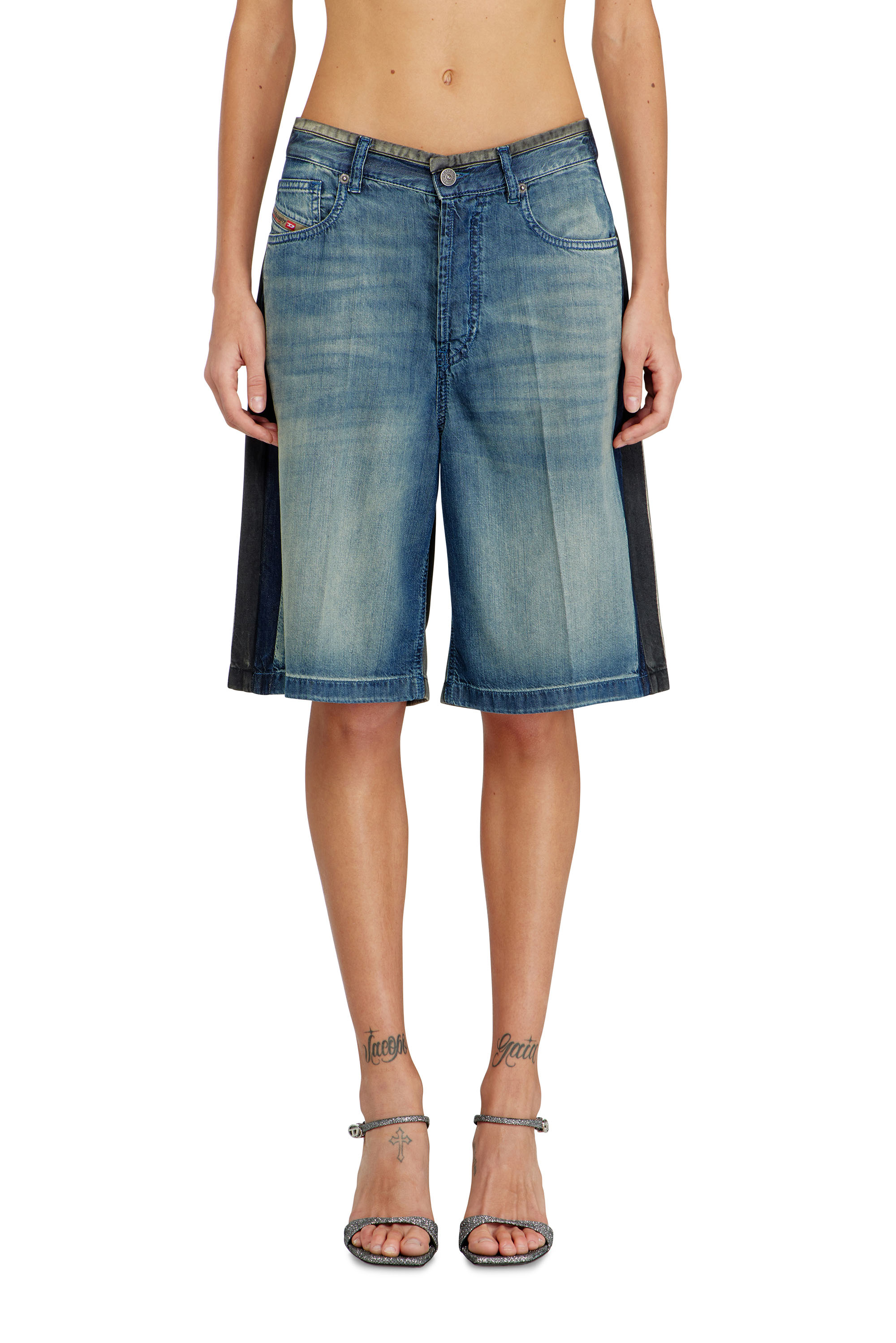 Diesel - DE-SIRE-SHORT-S1, Damen Bermuda-Jeansshorts in Kontrastwaschungen in null - 3