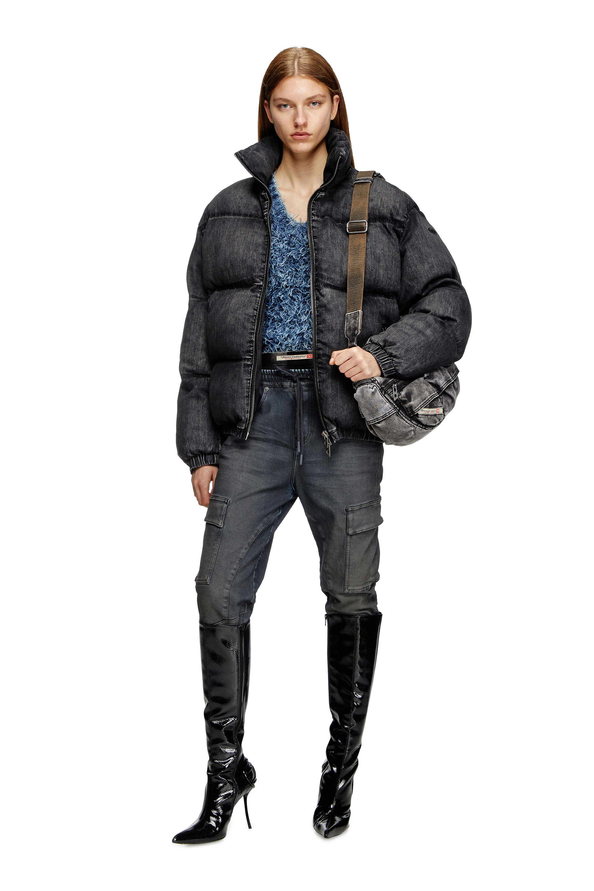 Diesel - W-MONS-A, Unisex Pufferjacke aus verblasstem Denim in Schwarz - 6