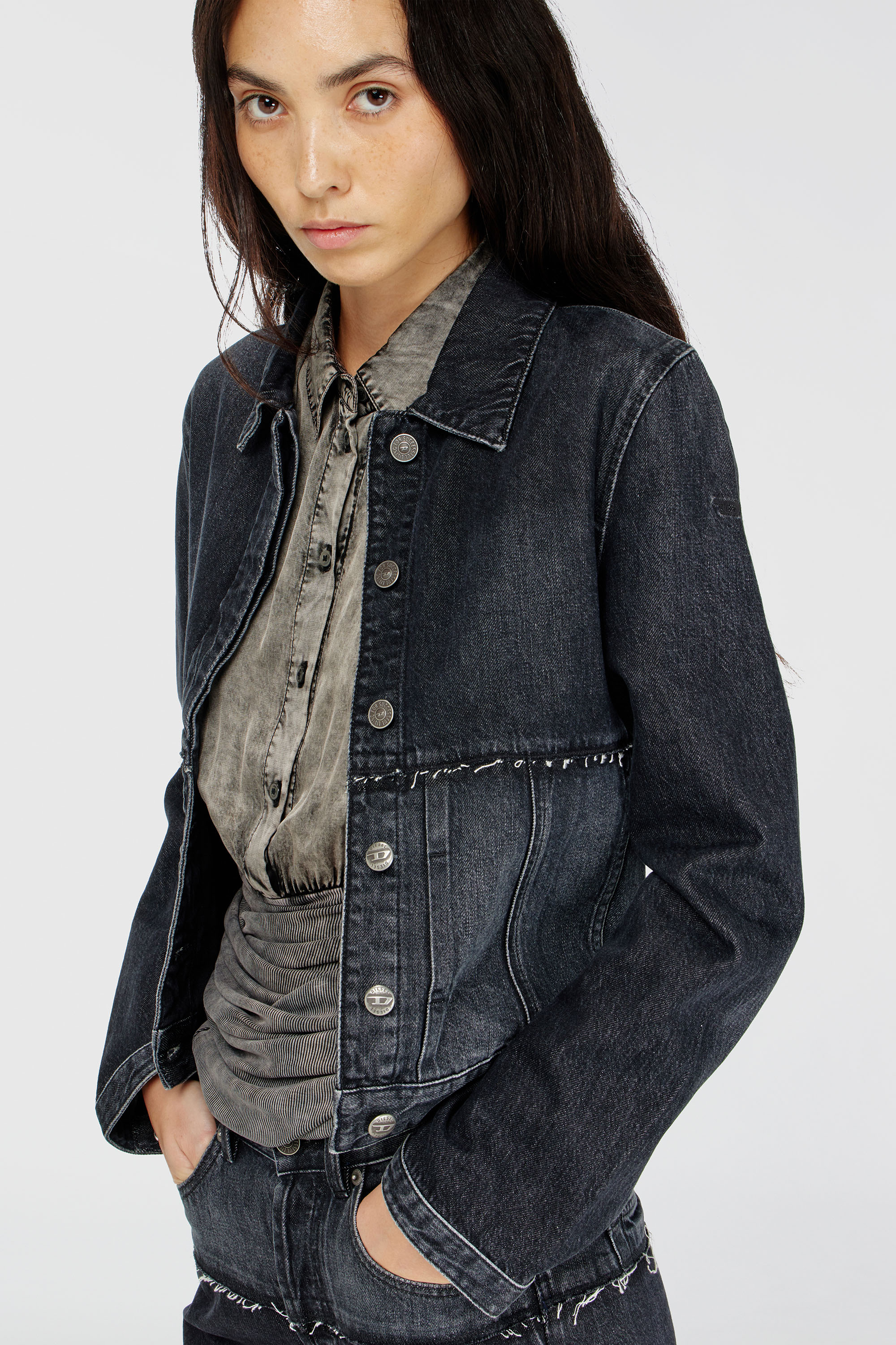 Diesel - DE-KATO-SE, Damen Jacket in sectioned denim in Schwarz/Dunkelgrau - 5