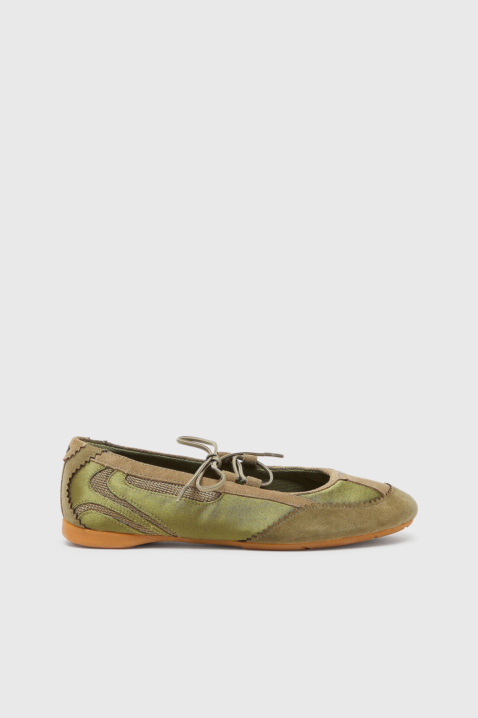 Diesel - D-MILE BALLERINA LACE UP II W, Damen D-Mile &ndash; Ballerinaschn&uuml;rschuhe aus Leder und Mesh in Armeegr&uuml;n - 1