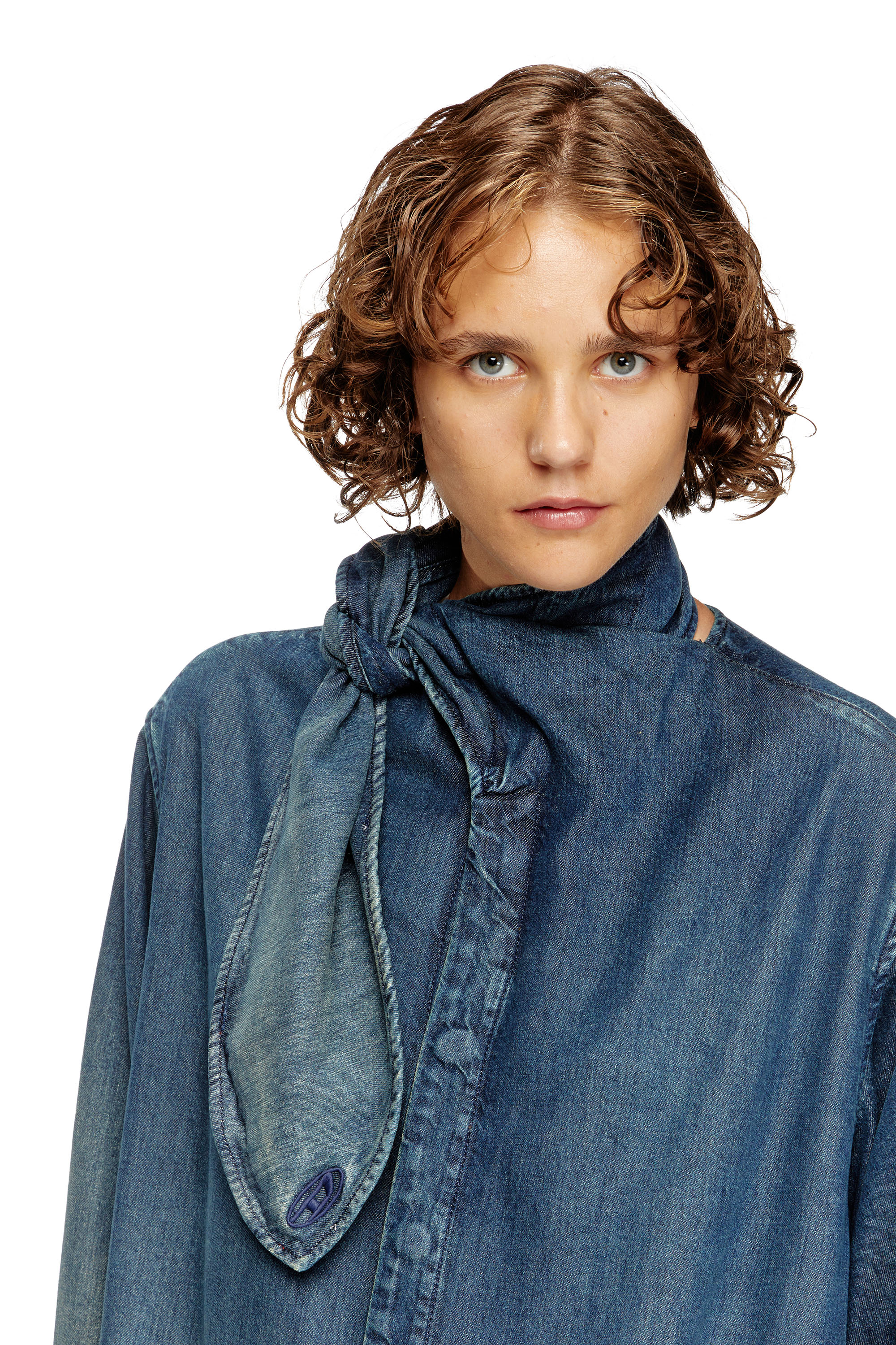 Diesel - DE-BARBARA-S, Damen Langes Shirtkleid aus fließendem Denim in Mittelblau - 5