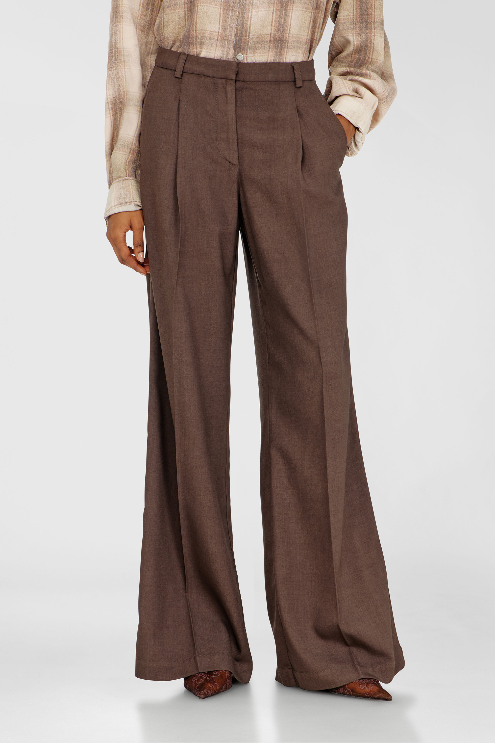Diesel - P-ARIDE, Damen Weit geschnittene Hose aus stretch wool in Braun - 1