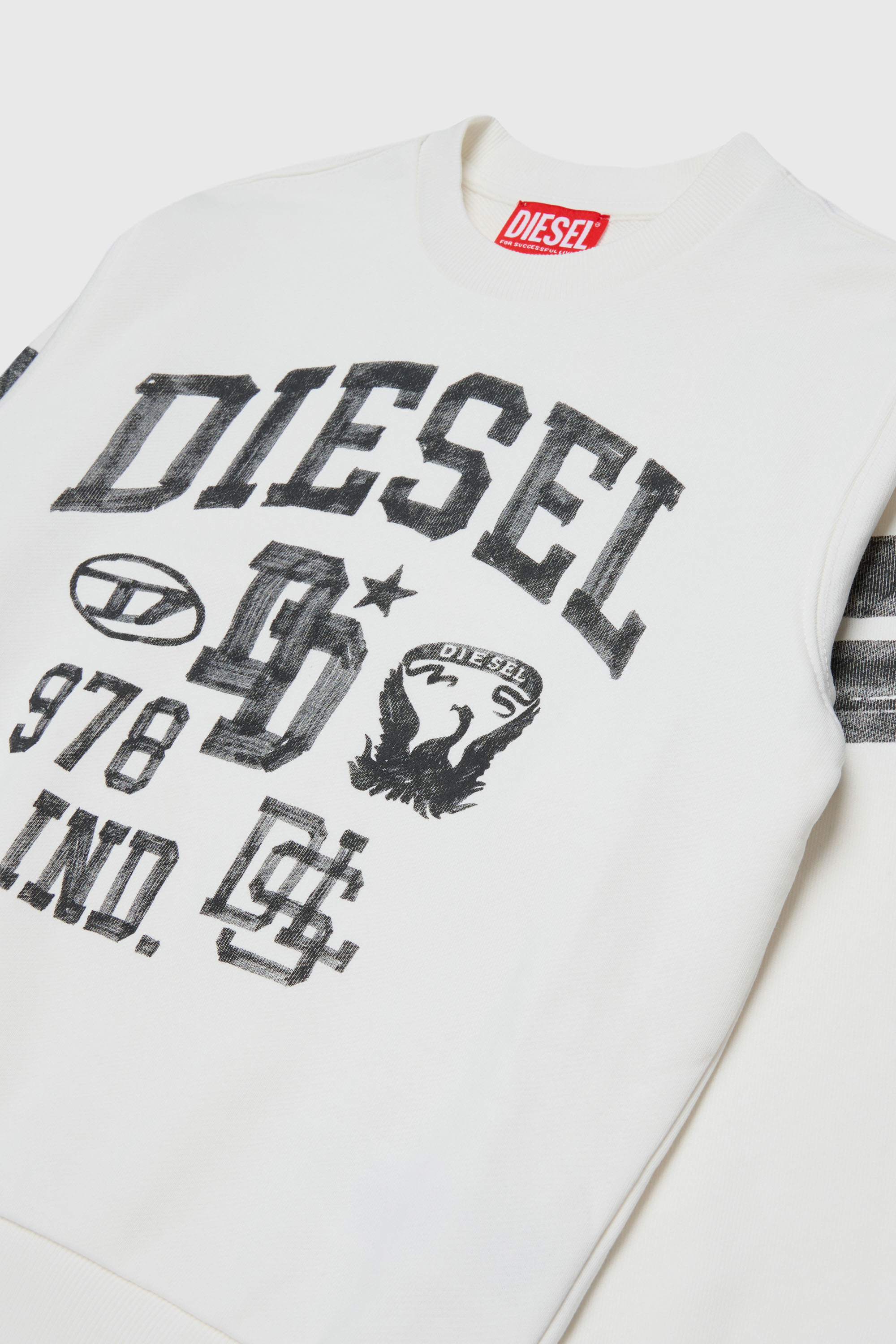 Diesel - SBAND OVER, Herren Sweatshirt mit Collegiate-Logo-Prints in Wei&szlig; - 3