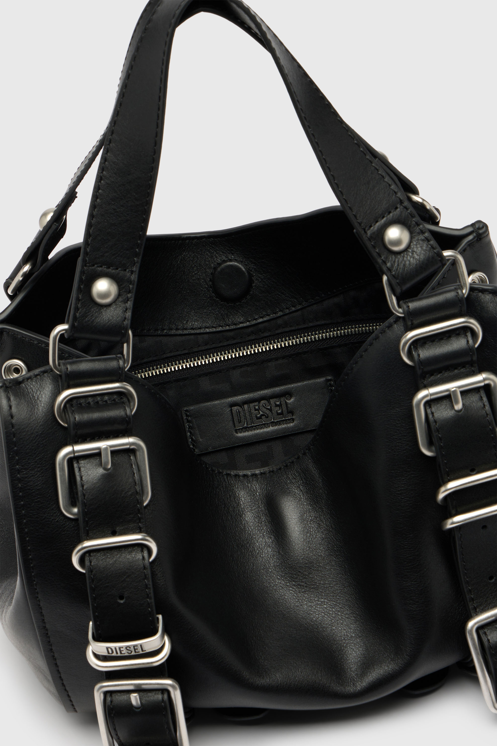 Diesel - D-ONE TOPHANDLE S, Damen D-One-Small Henkeltasche aus behandeltem Leder in Schwarz - 5