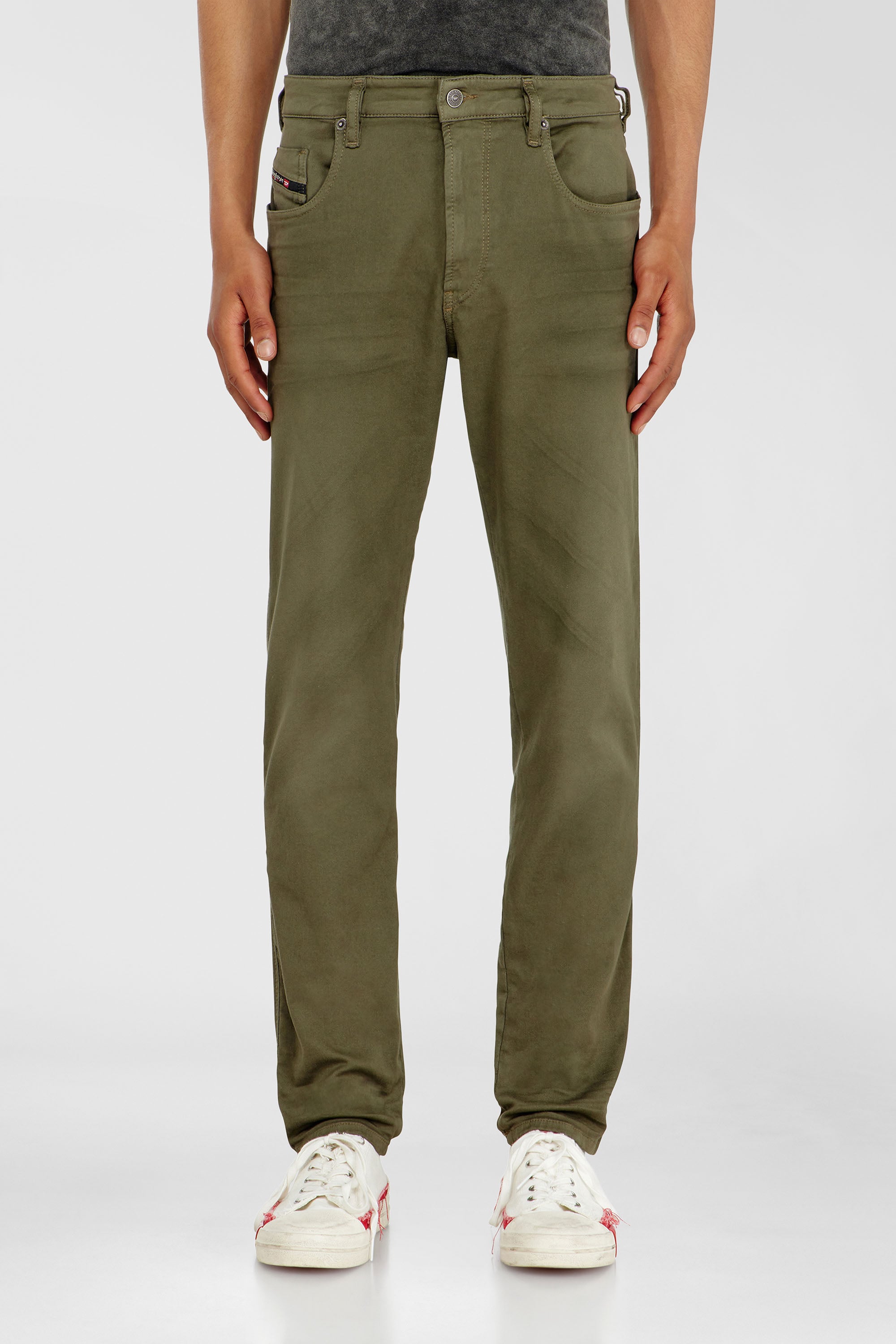 Diesel - Herren Slim 2062 D-Strukt Joggjeans&reg; 0670M, Armeegr&uuml;n - 1
