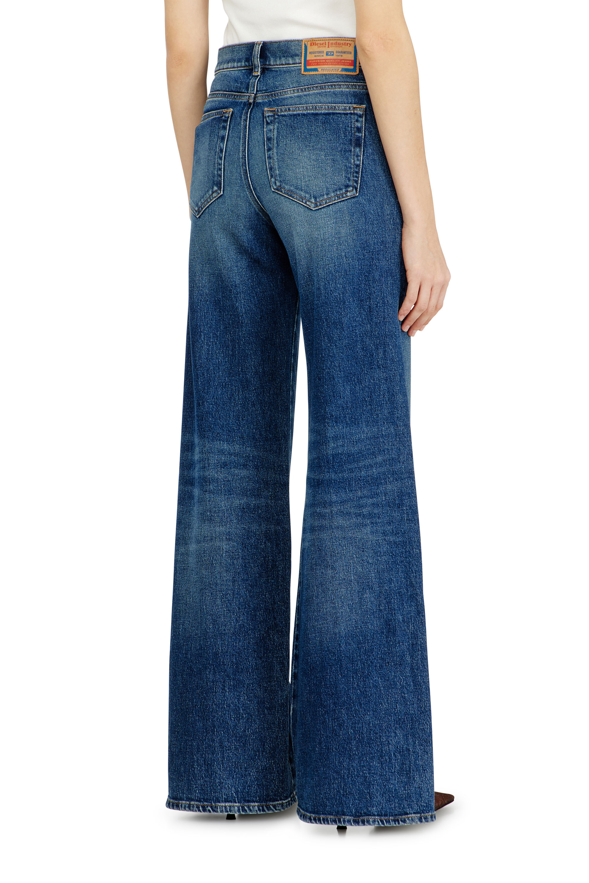 Diesel - Damen Flare Jeans 1978 D-Akemi 09L21, Mittelblau - 5