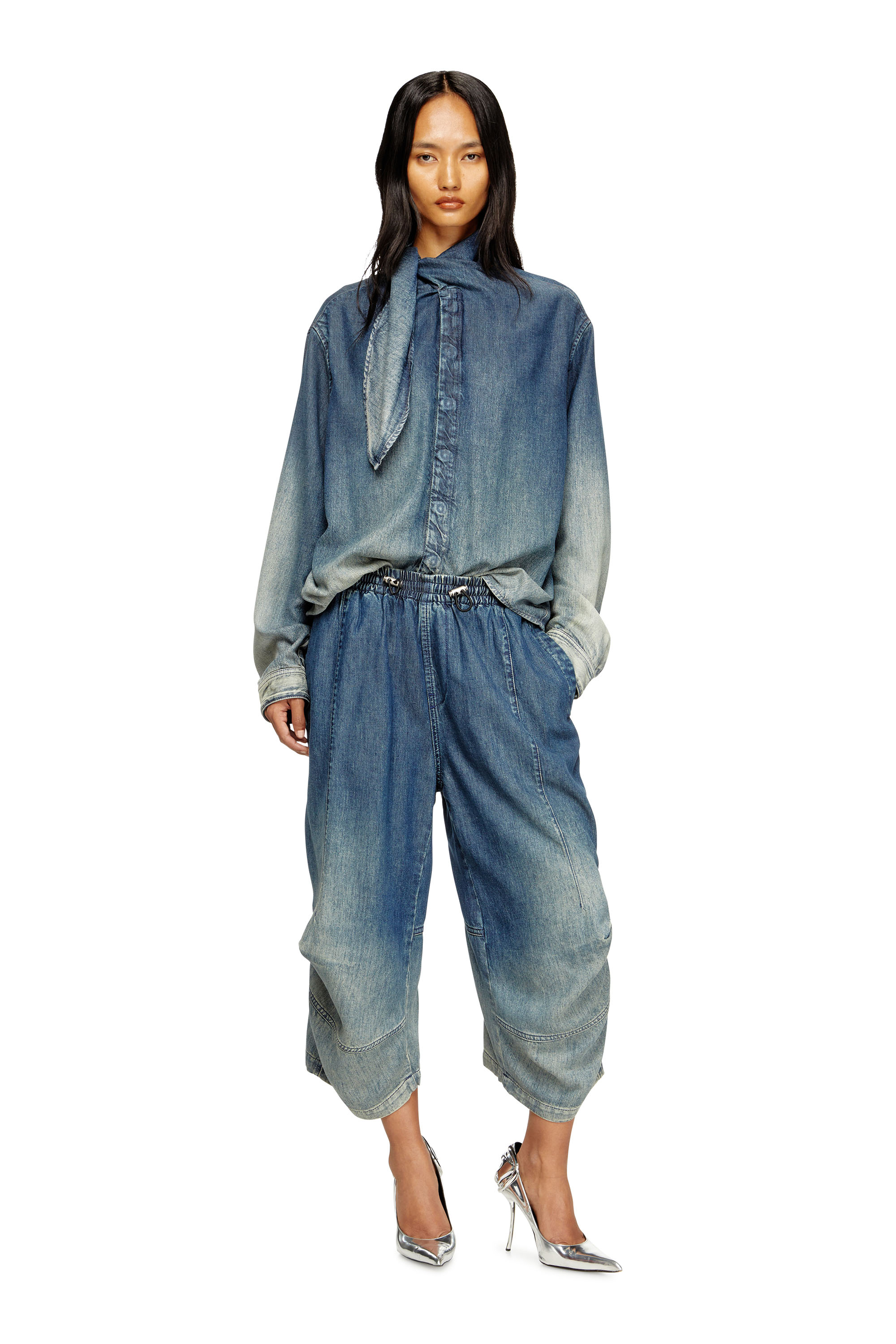 Diesel - D-PARI-SHORT-S, Unisex Ergonomische Shorts aus schattiertem Denim in Mittelblau - 4