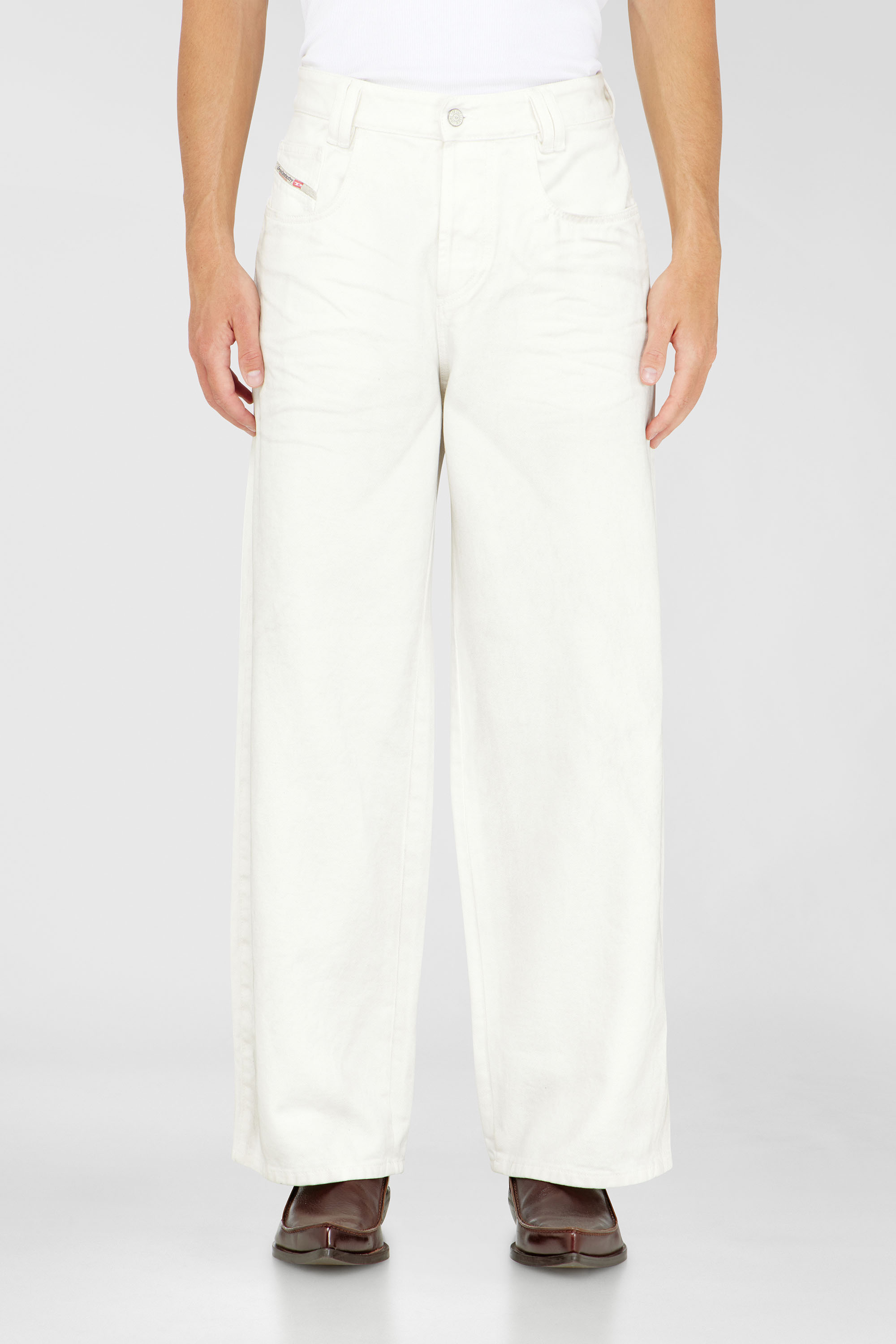 Diesel - Unisex Relaxed Jeans 1982 D-Hakou 007GG, Wei&szlig; - 1