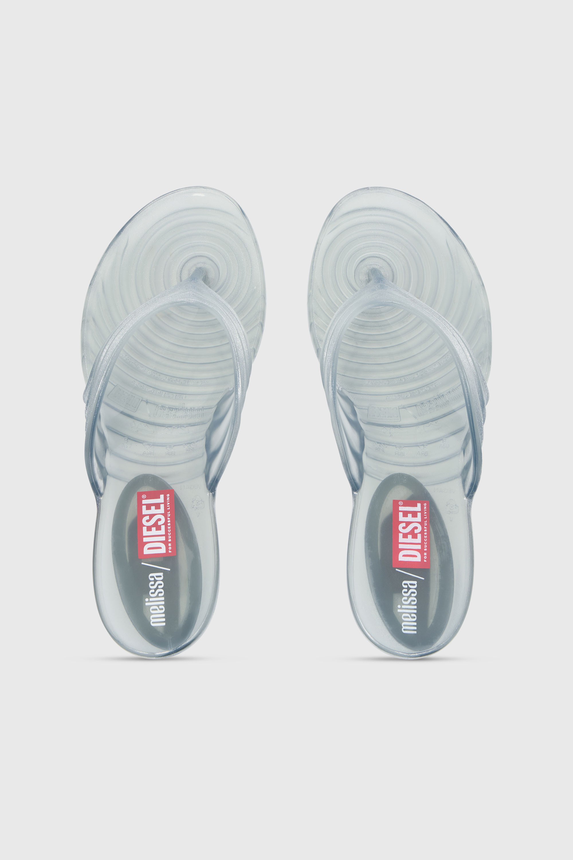 Diesel - MELISSA QUANTUM THONG, Damen K&uuml;nstlerisch gestaltete Flip-Flops aus Melflex&reg; in Silber - 4