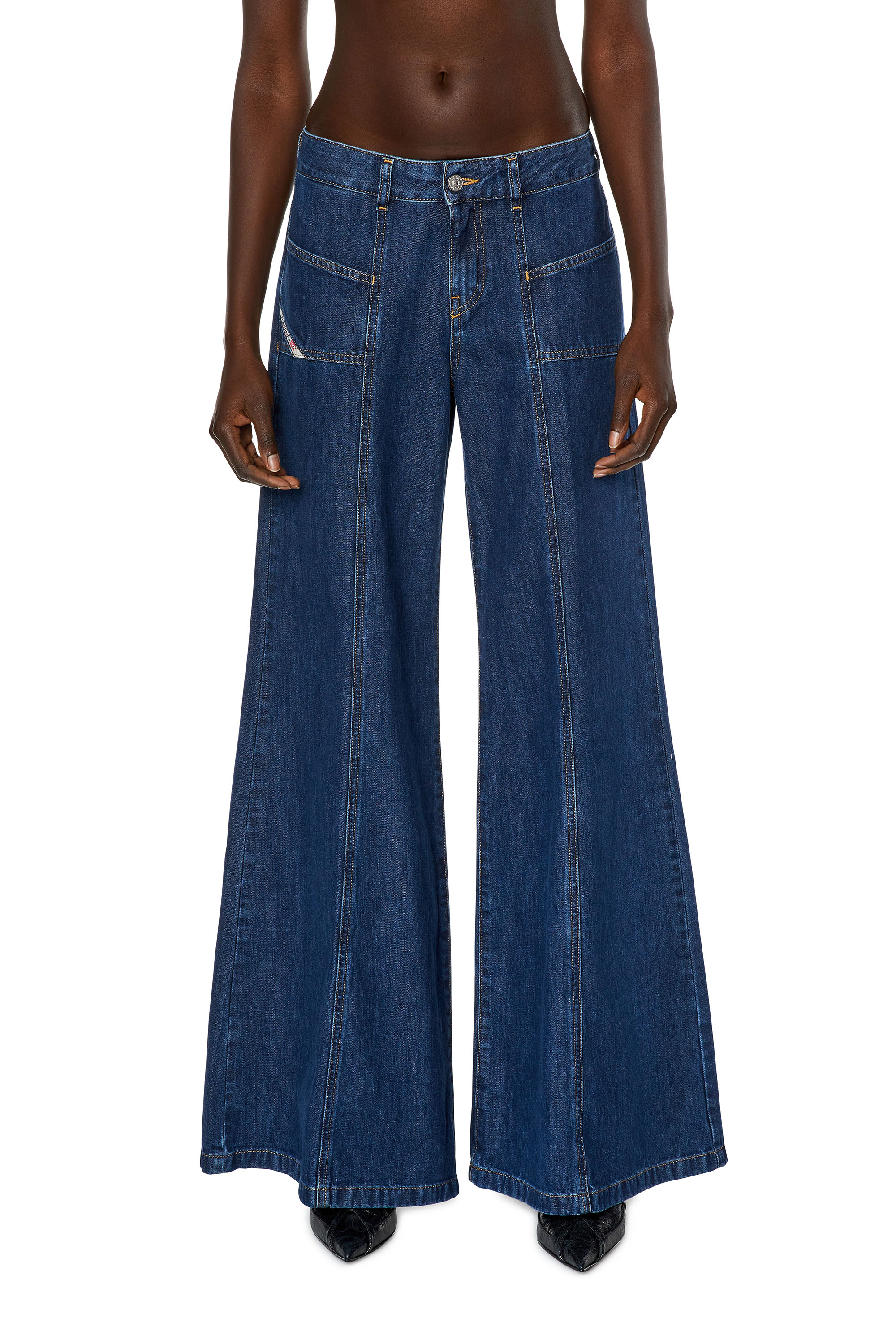 Diesel - D-Aki 09H99 Bootcut and Flare Jeans, Dunkelblau - Image 1