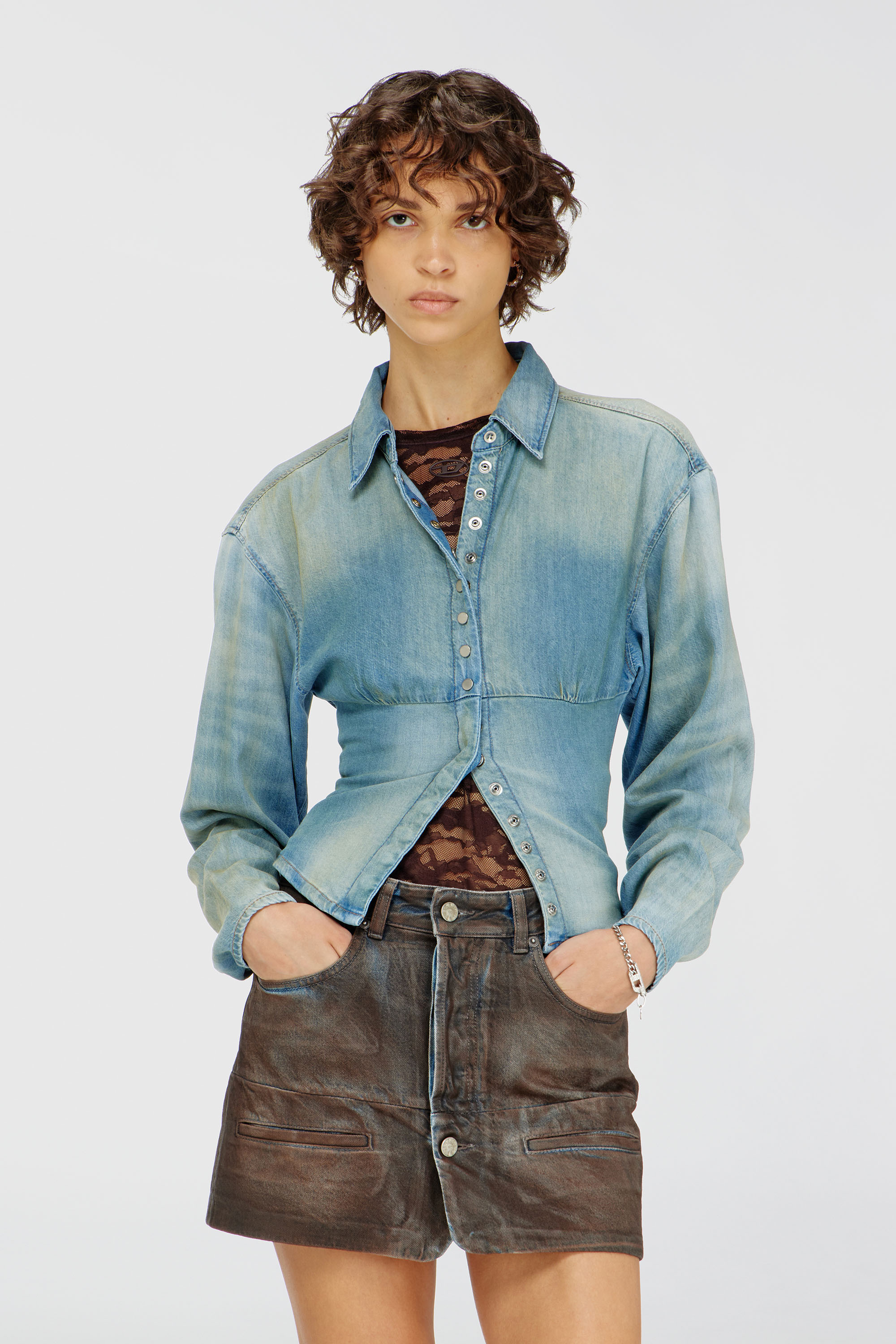 Diesel - DE-VIOLI-S1, Damen Denimhemd mit abgesetztem Design in Hellblau - 3