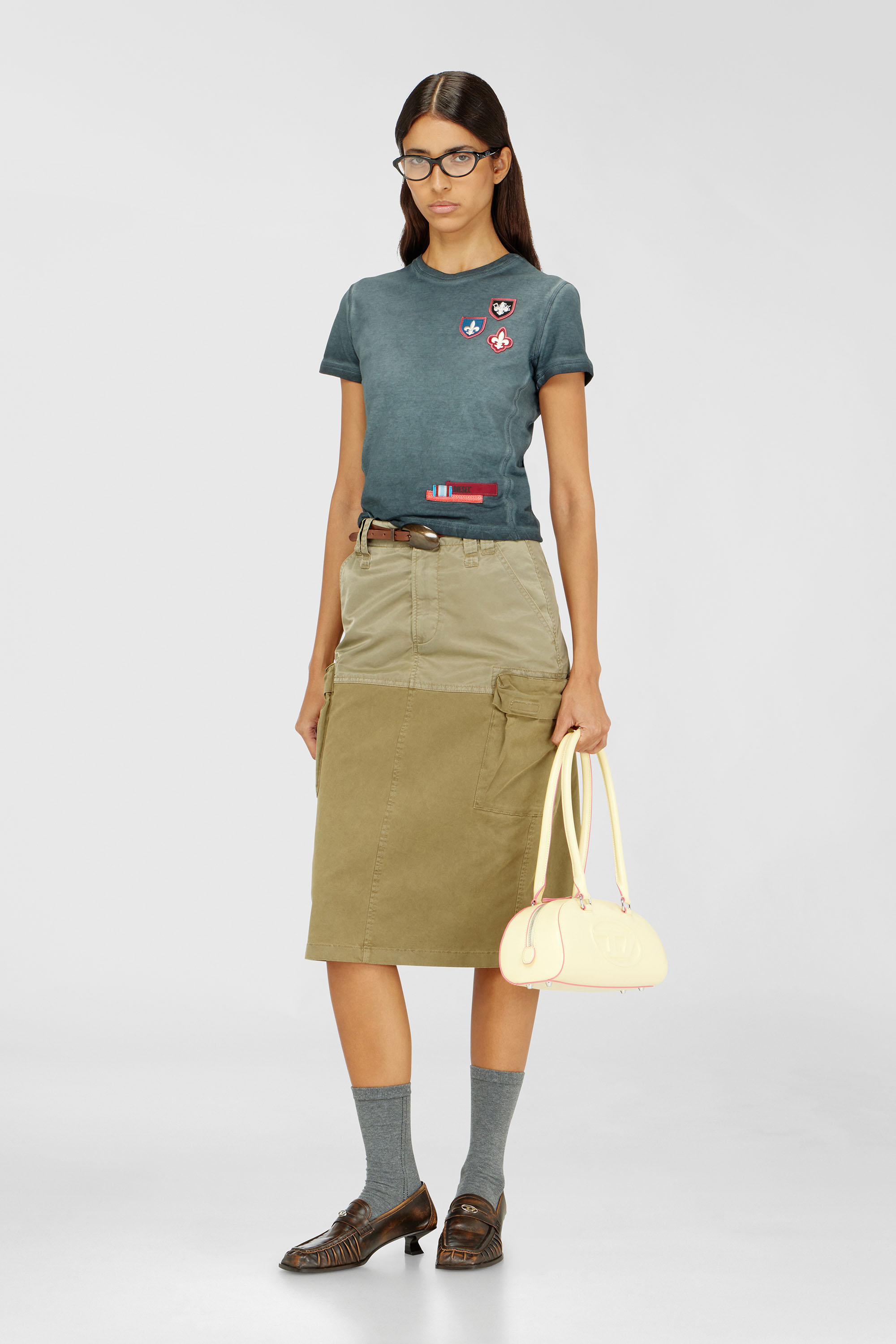 Diesel - T-UNCUTY-WAF, Damen T-Shirt mit Patches und Mikrowaffel-Seiten in Dunkelgr&uuml;n - 1