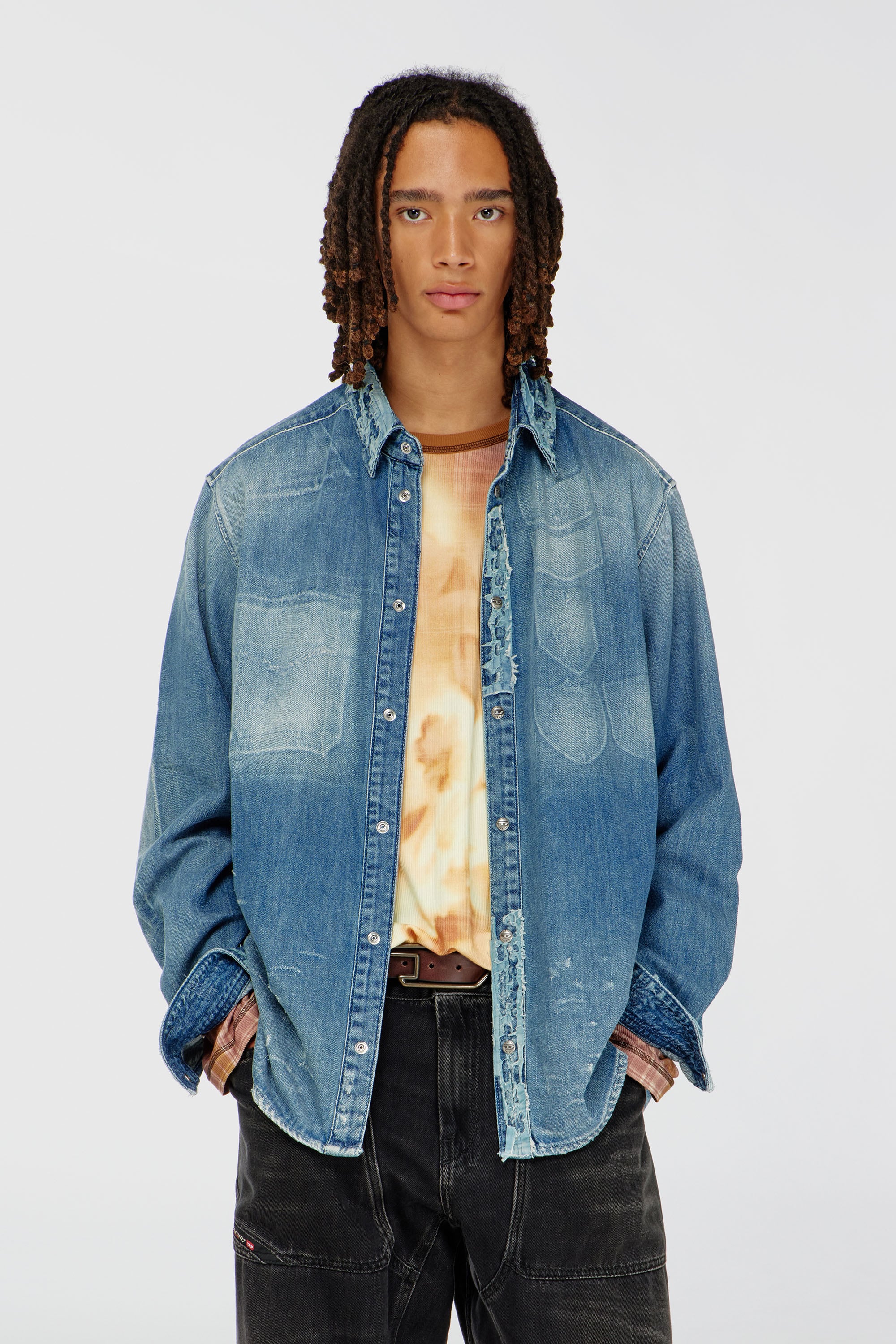 Diesel - D-SIMPLY, Herren Hemd aus distressed Patch-Effekt-Denim in Hellblau - 1