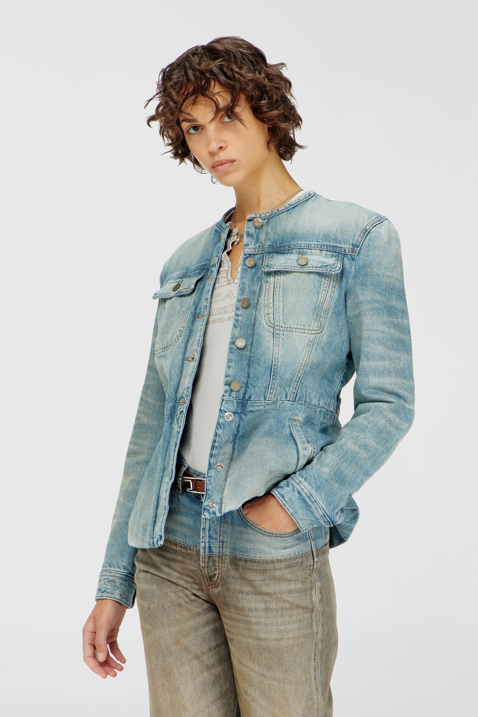 Diesel - DE-CALION-S1, Damen Kragenlose Jeansjacke in Hellblau - 1