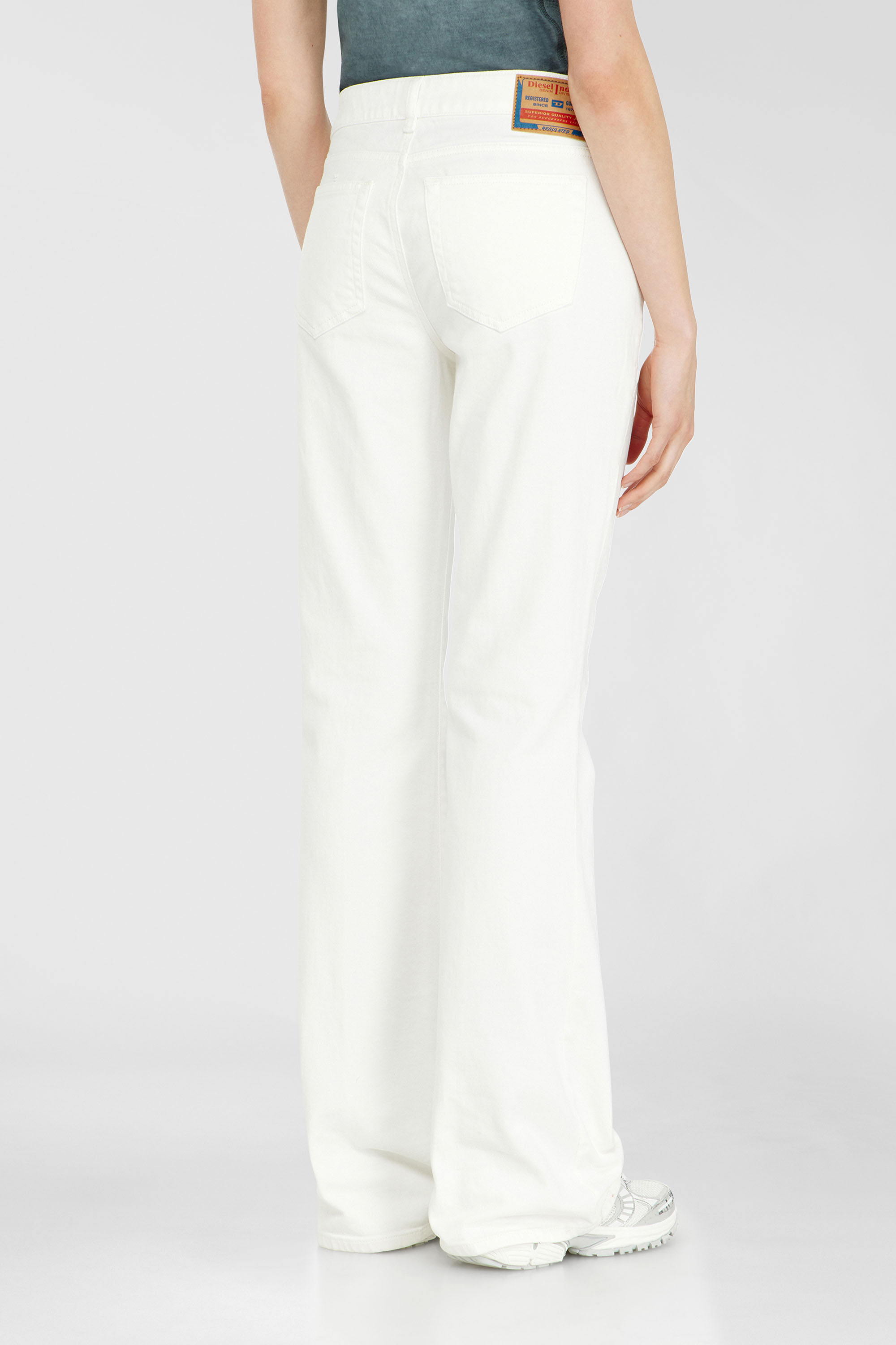 Diesel - Damen Bootcut Jeans 1969 D-Ebbey 09D63, Wei&szlig; - 5