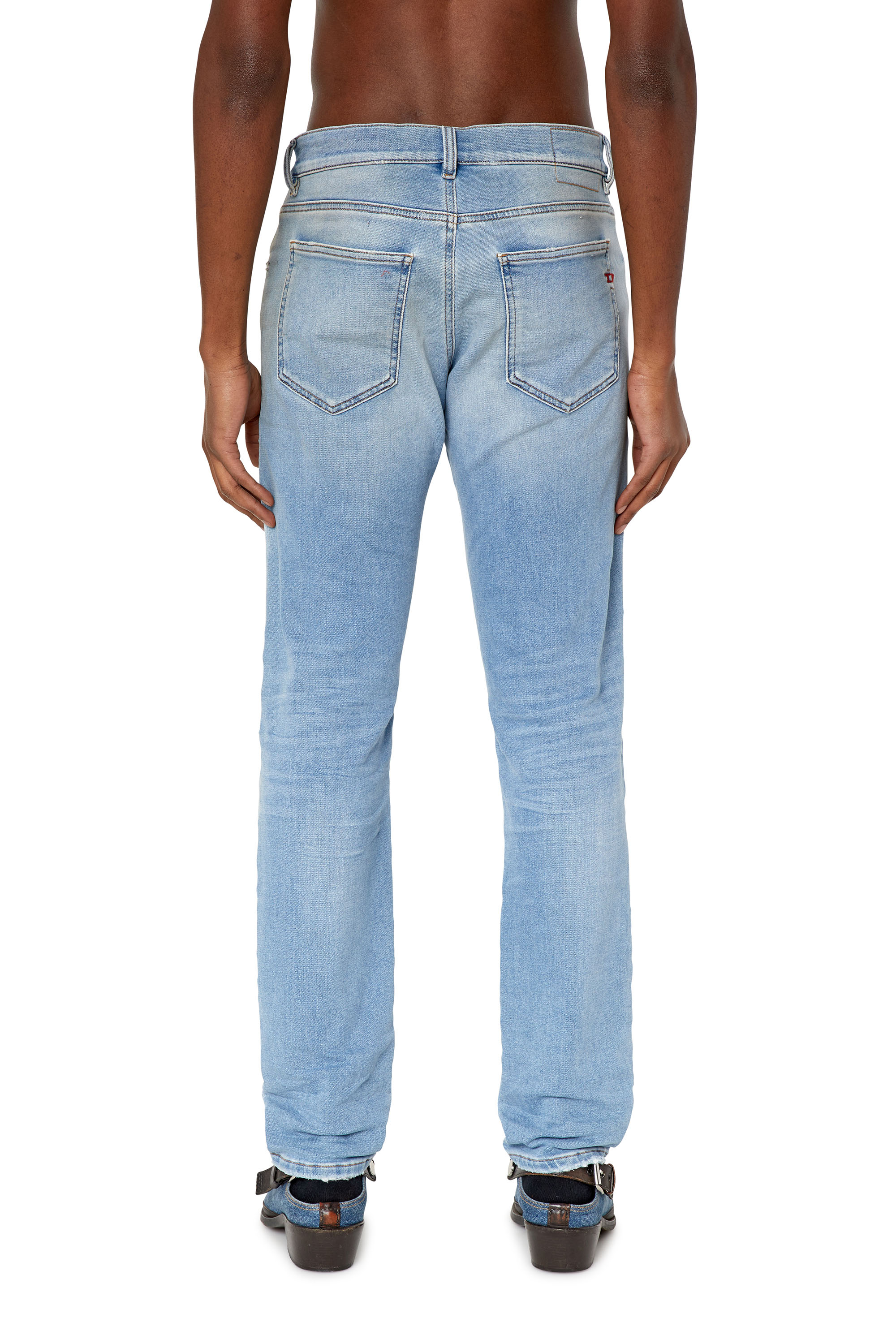 Diesel - D-Strukt JoggJeans® 068CW Slim, Hellblau - Image 2