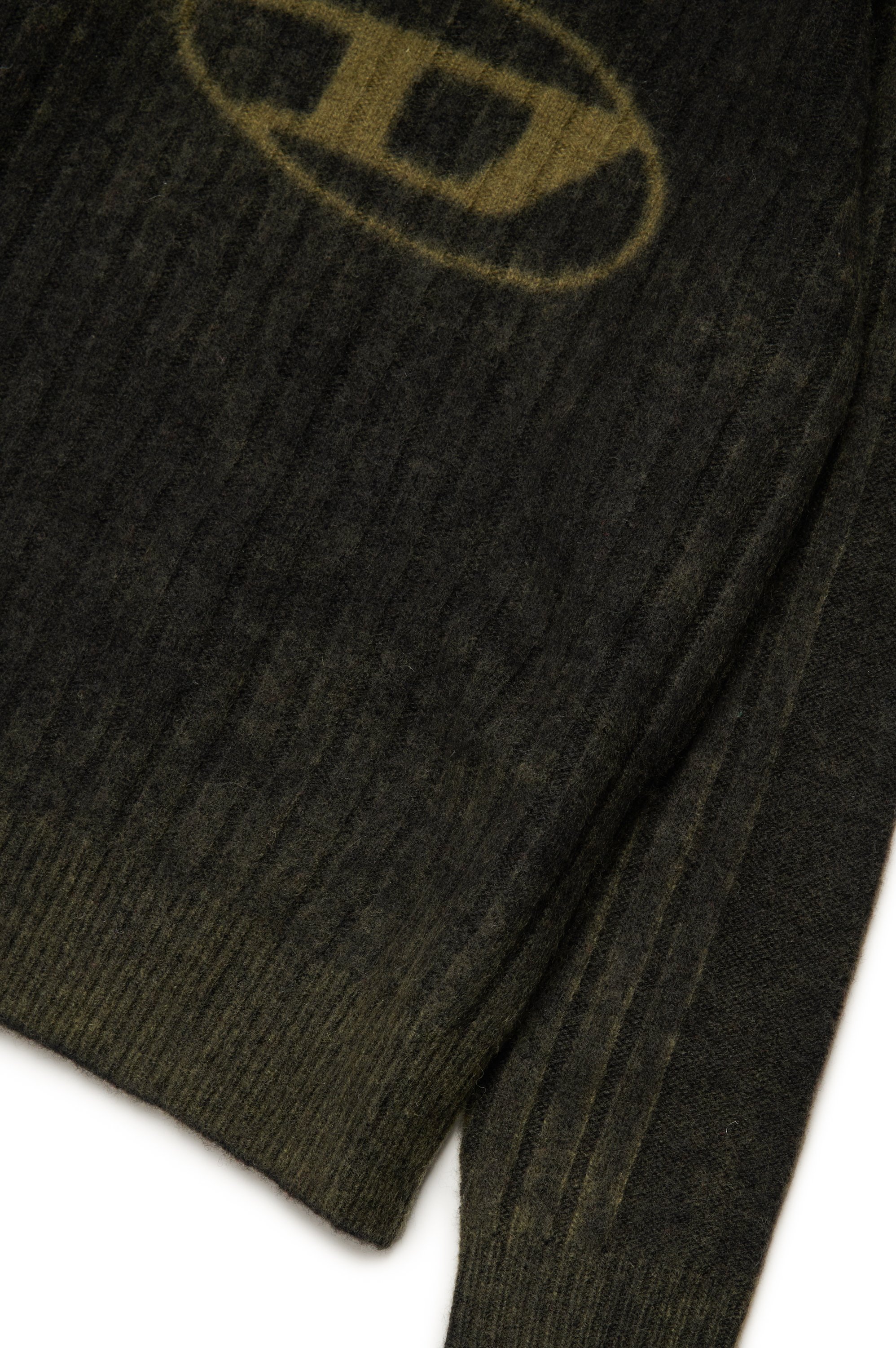 Diesel - KANDELEROD, Herren Behandelter Pullover mit Oval D-Logo in Grün - Image 4