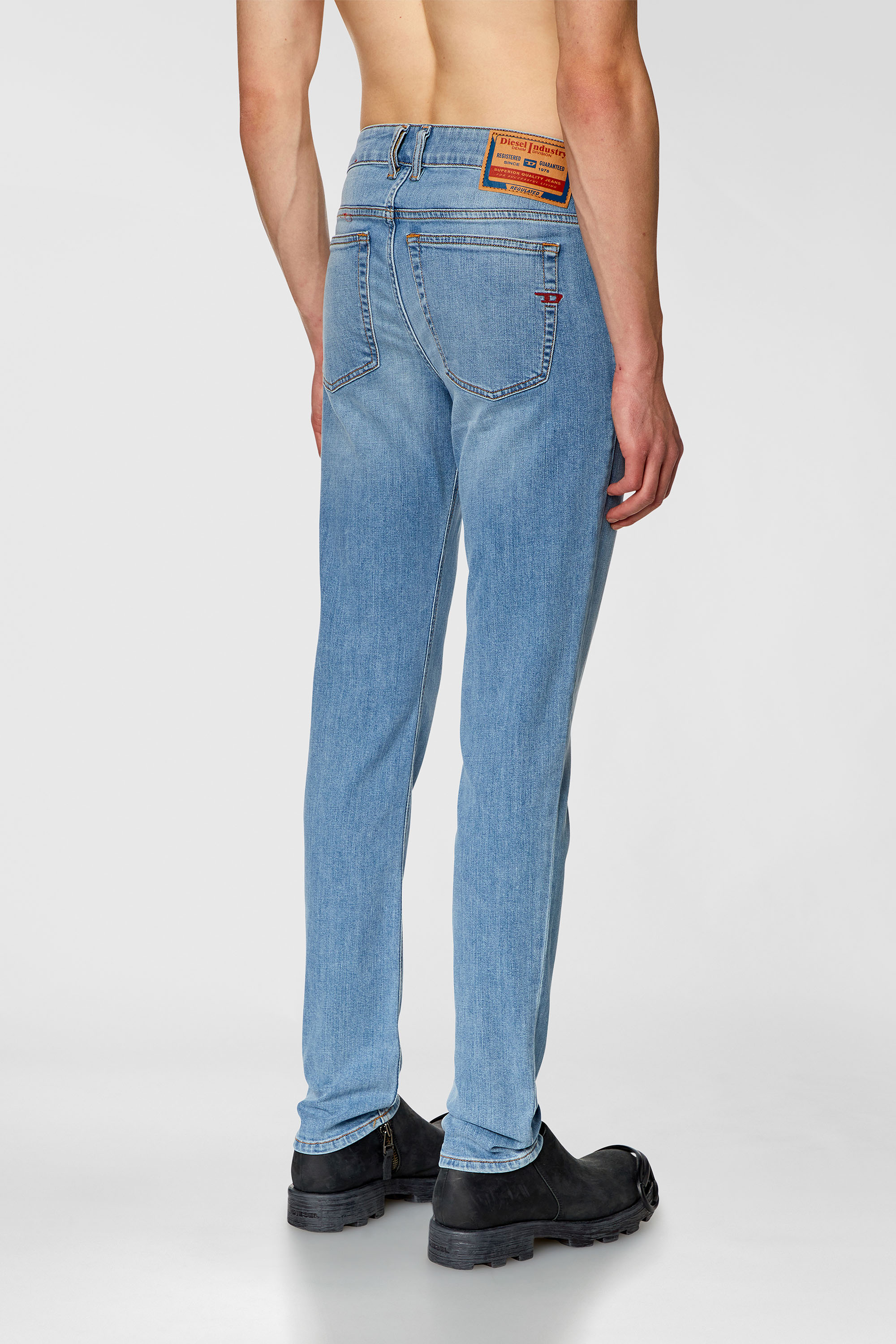 Diesel - Herren Skinny Jeans 1979 Sleenker 09H62, Hellblau - 3