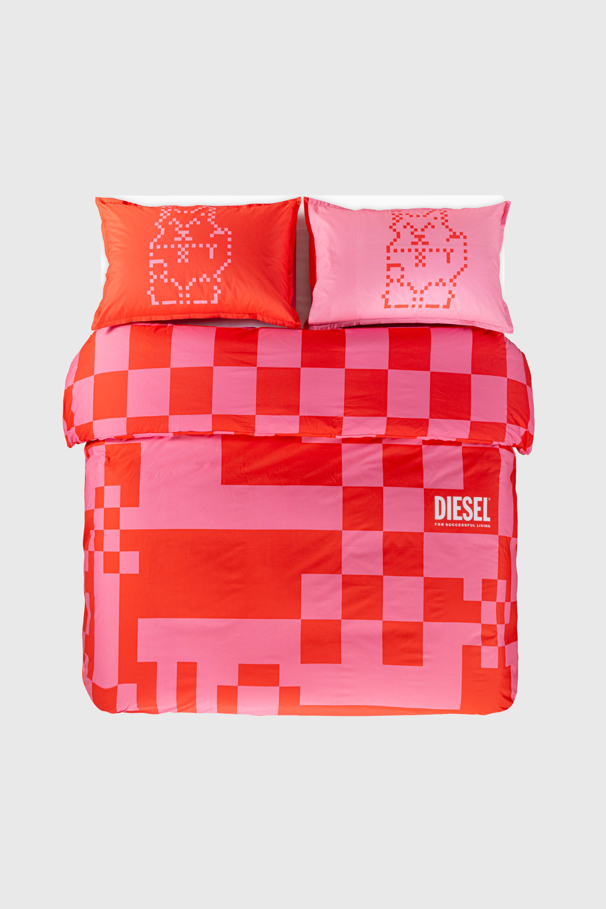 Diesel - 1018118  PIXEL DUCKS PINK/RED PERCALE DU, Unisex Perkal-Bettw&auml;sche-Set f&uuml;r Queen-Size-Bett in Rot - 1