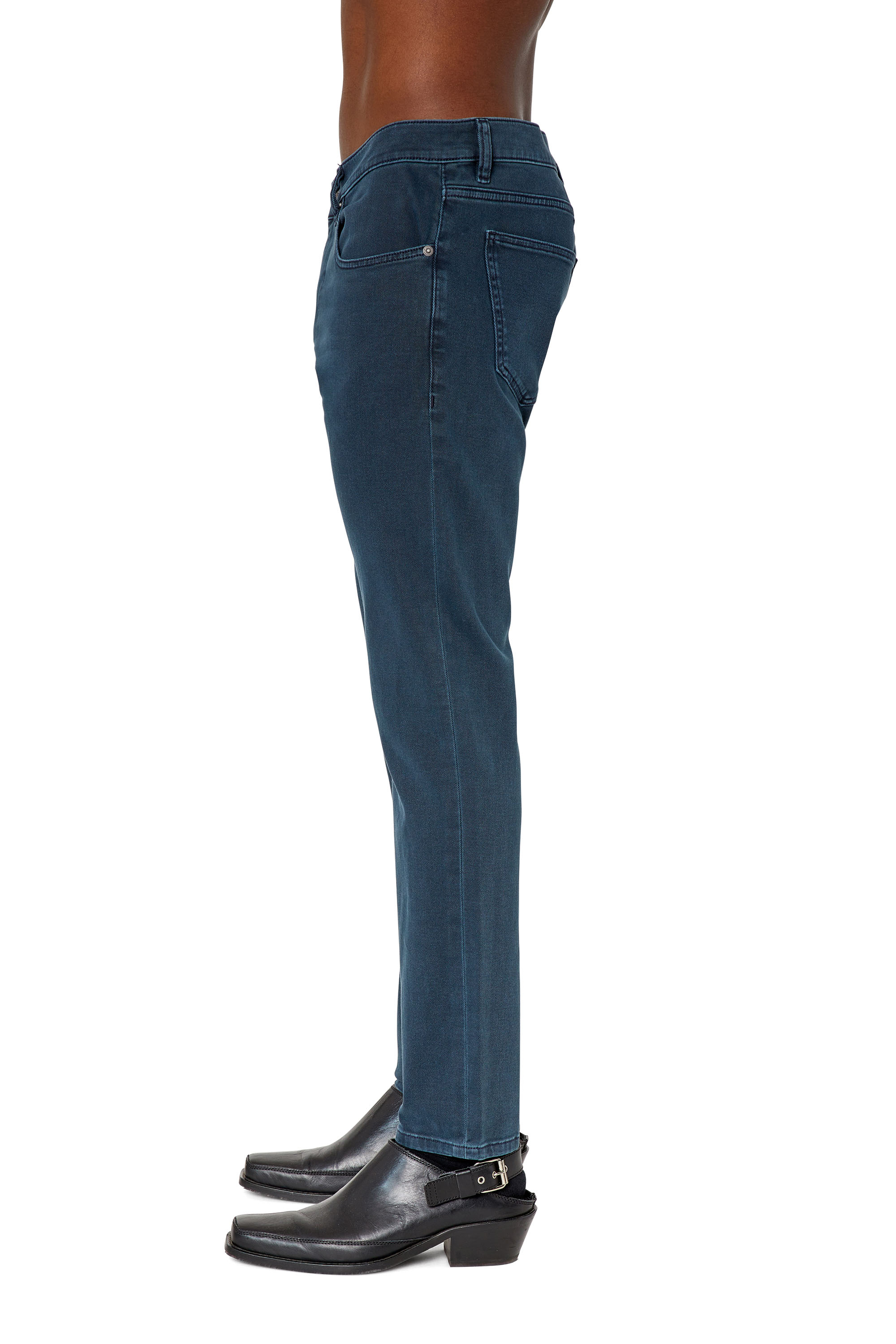 Diesel - 2019 D-STRUKT 0QWTY Slim Jeans, Mittelblau - Image 6