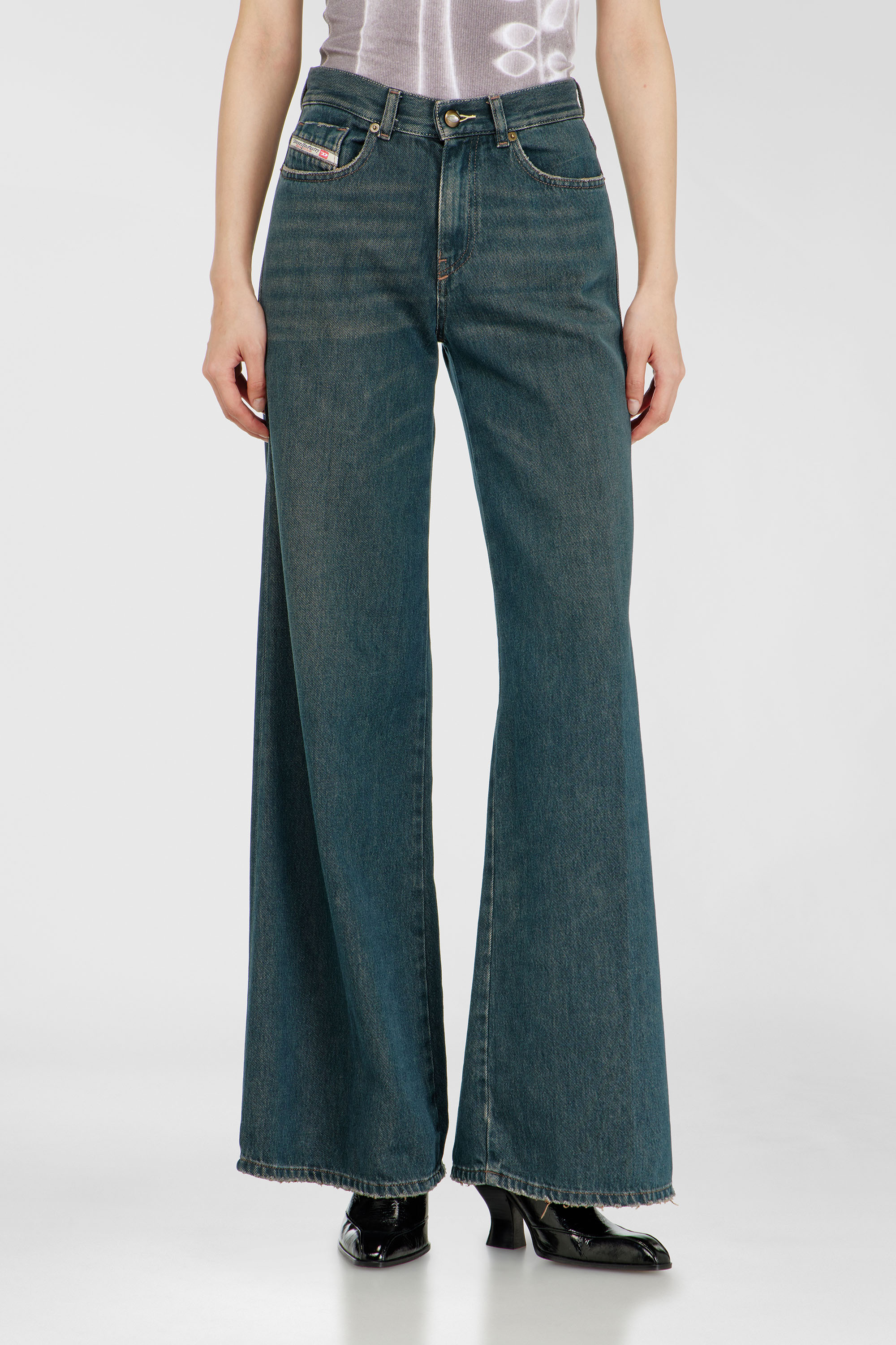 Diesel - Damen Flare Jeans 1978 D-Akemi 09P83, Dunkelblau - 1