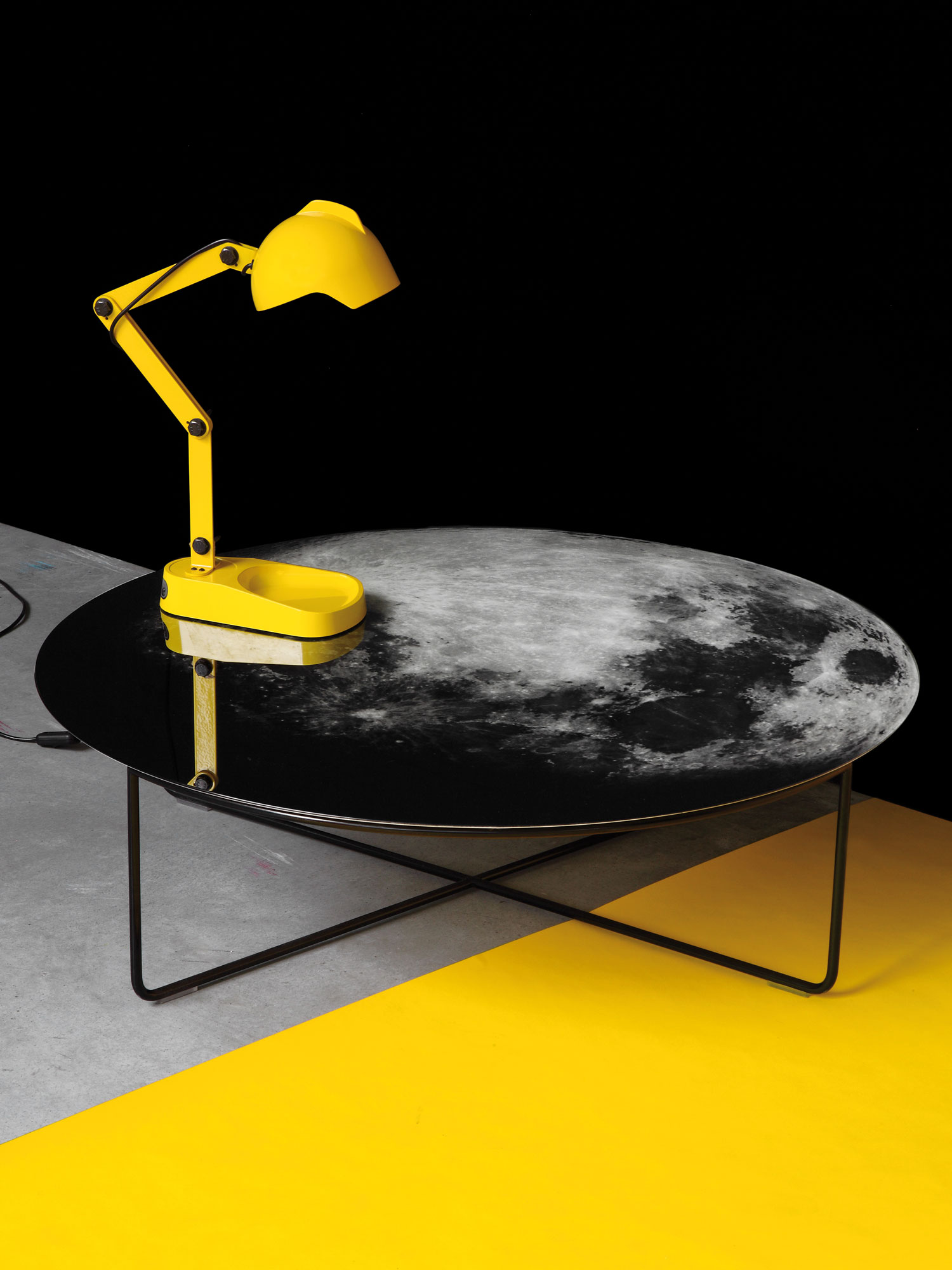 MY MOON MY MIRROR - TISCH GLAS, - Furniture