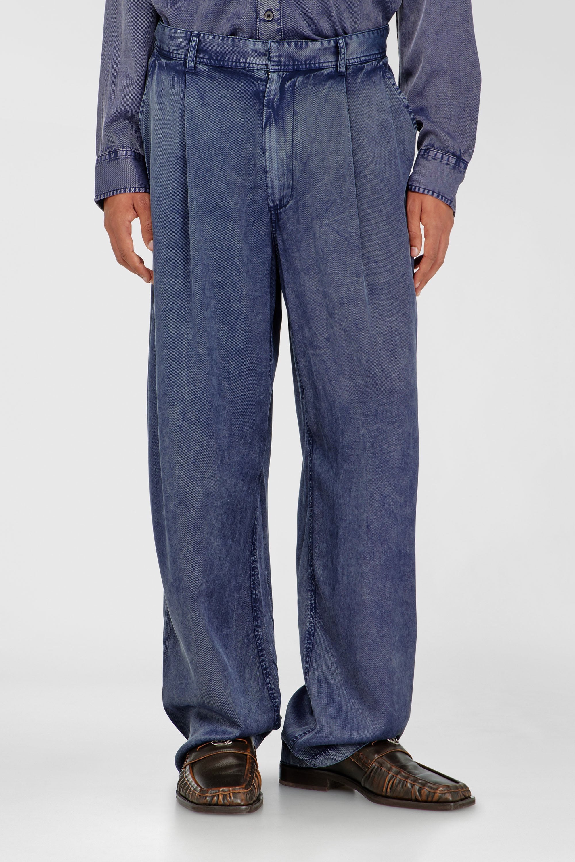 Diesel - P-FAUST-NIBC, Herren Wide-Leg-Hose aus Viskose in Denim-Optik in Mittelblau - 1