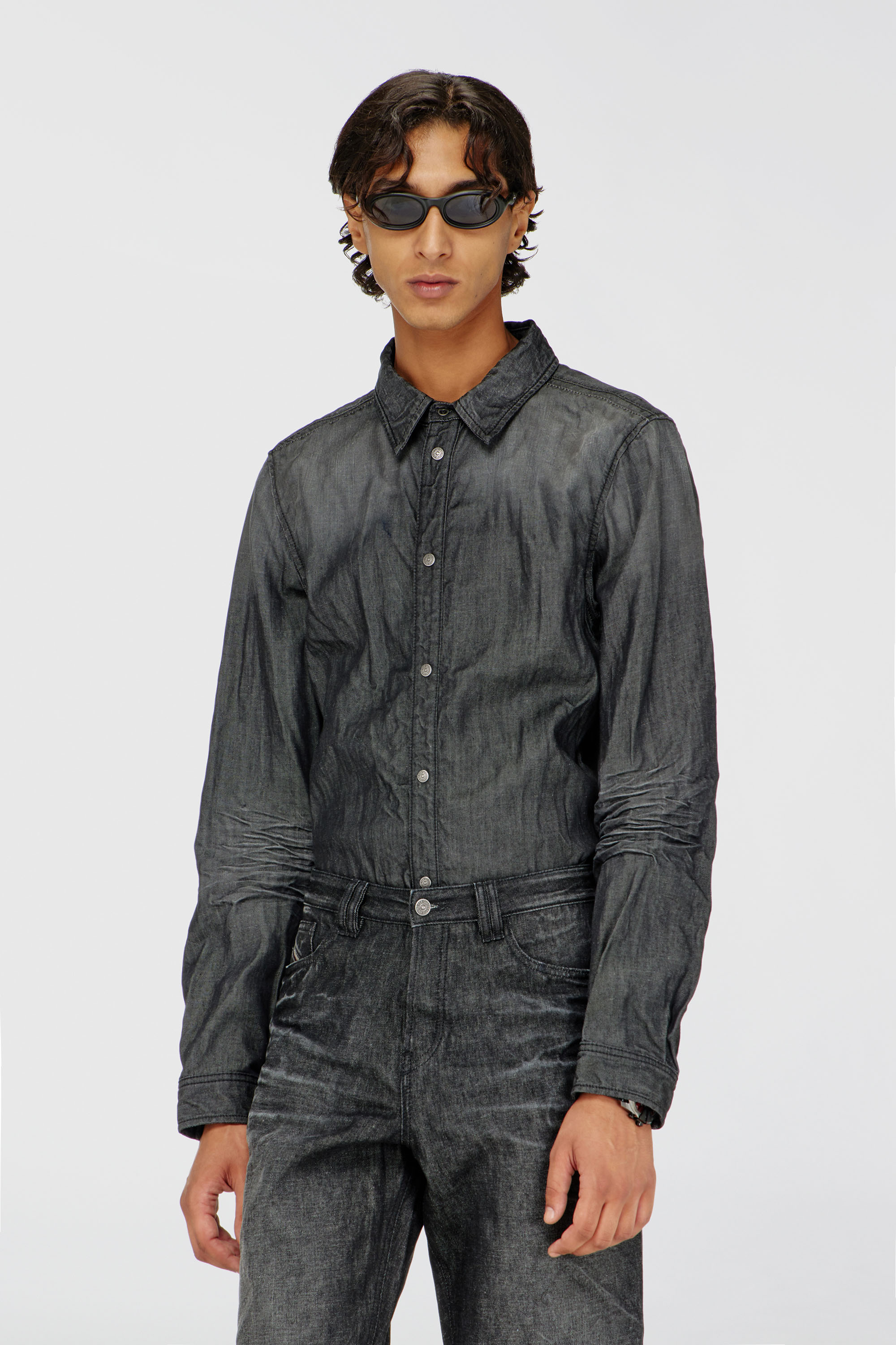 Diesel - D-SYNAR-FSJ2, Herren Hemd aus geknittertem Denim in Dunkelgrau - 3