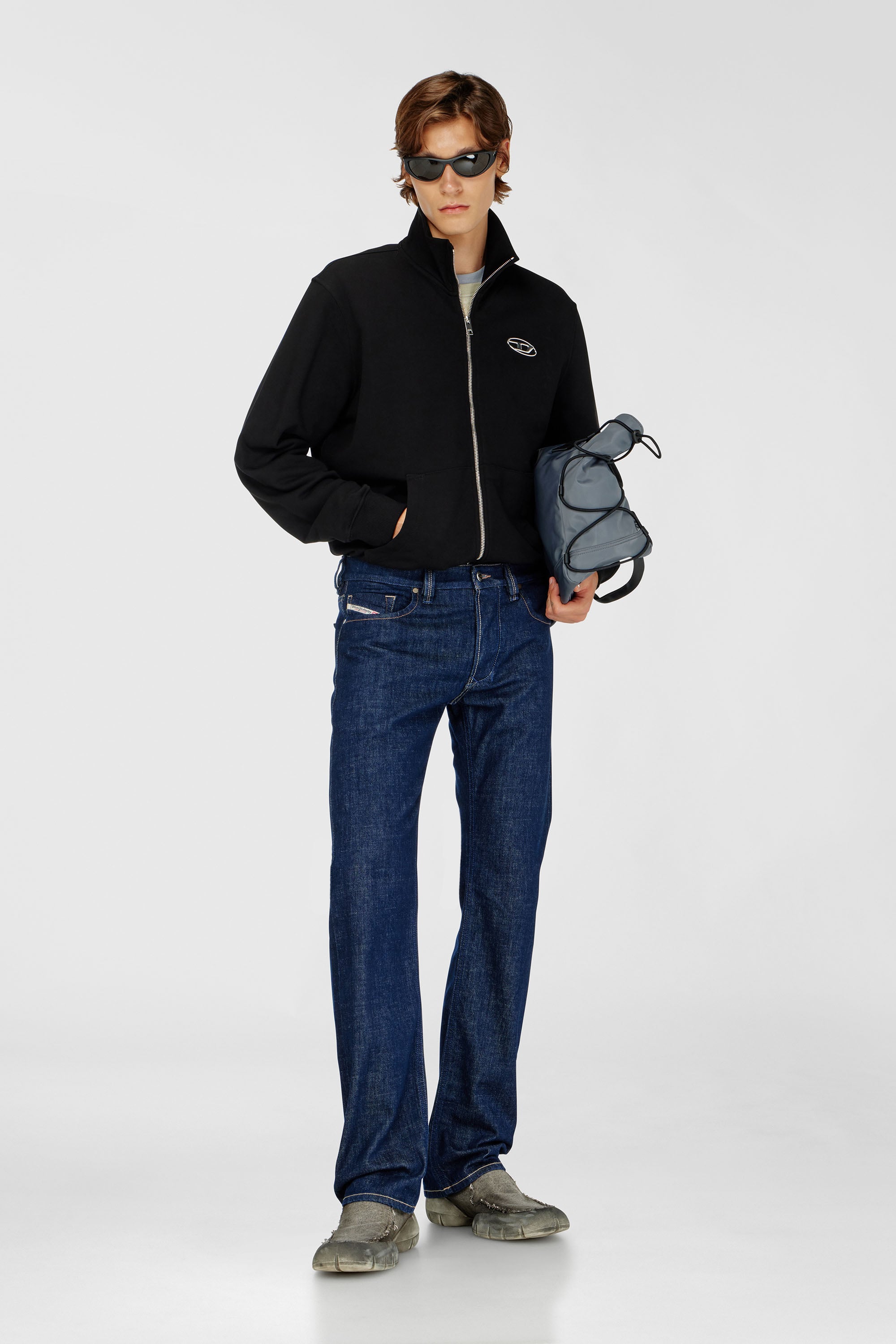 Diesel - S-GINNI-ZIP-OD, Herren Sweatshirt mit Metallic-Logo und Rei&szlig;verschluss in Schwarz - 2