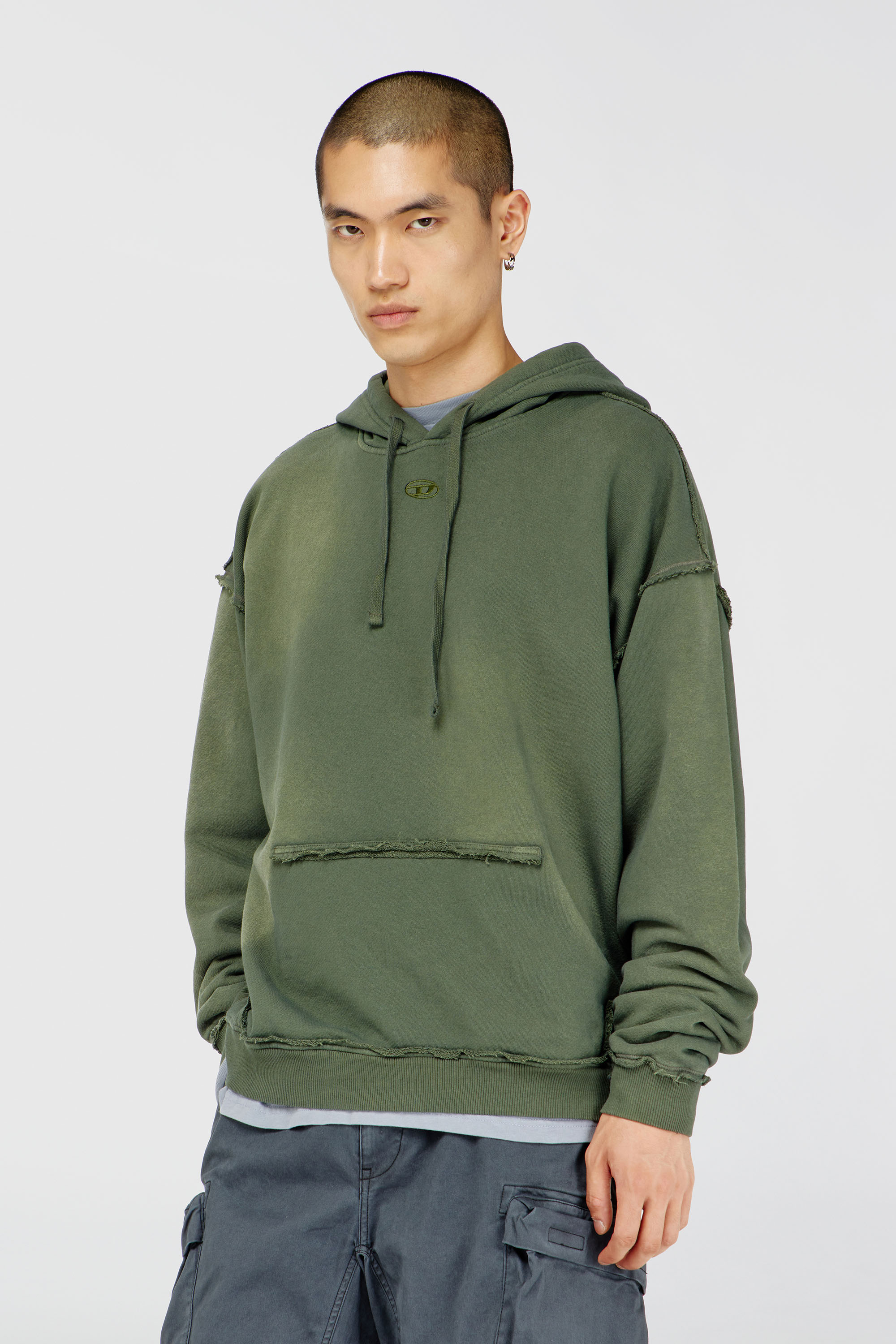 Diesel - S-POCK-HOOD, Herren Verblasster Baumwoll-Hoodie mit ausgefransten Details in Armeegr&uuml;n - 1