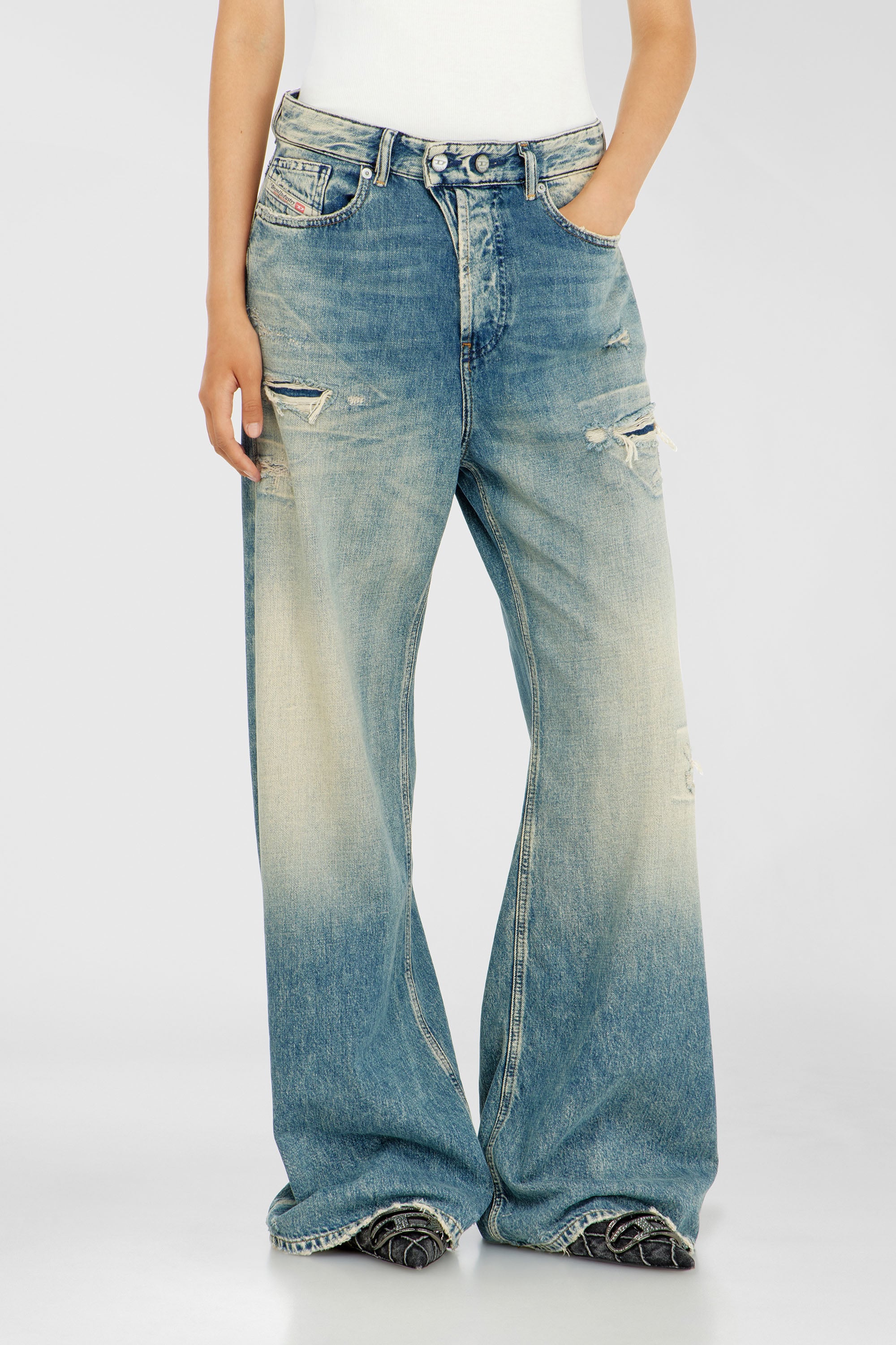 Diesel - Damen Relaxed Jeans 1996 D-Sire 09P62, Mittelblau - 2