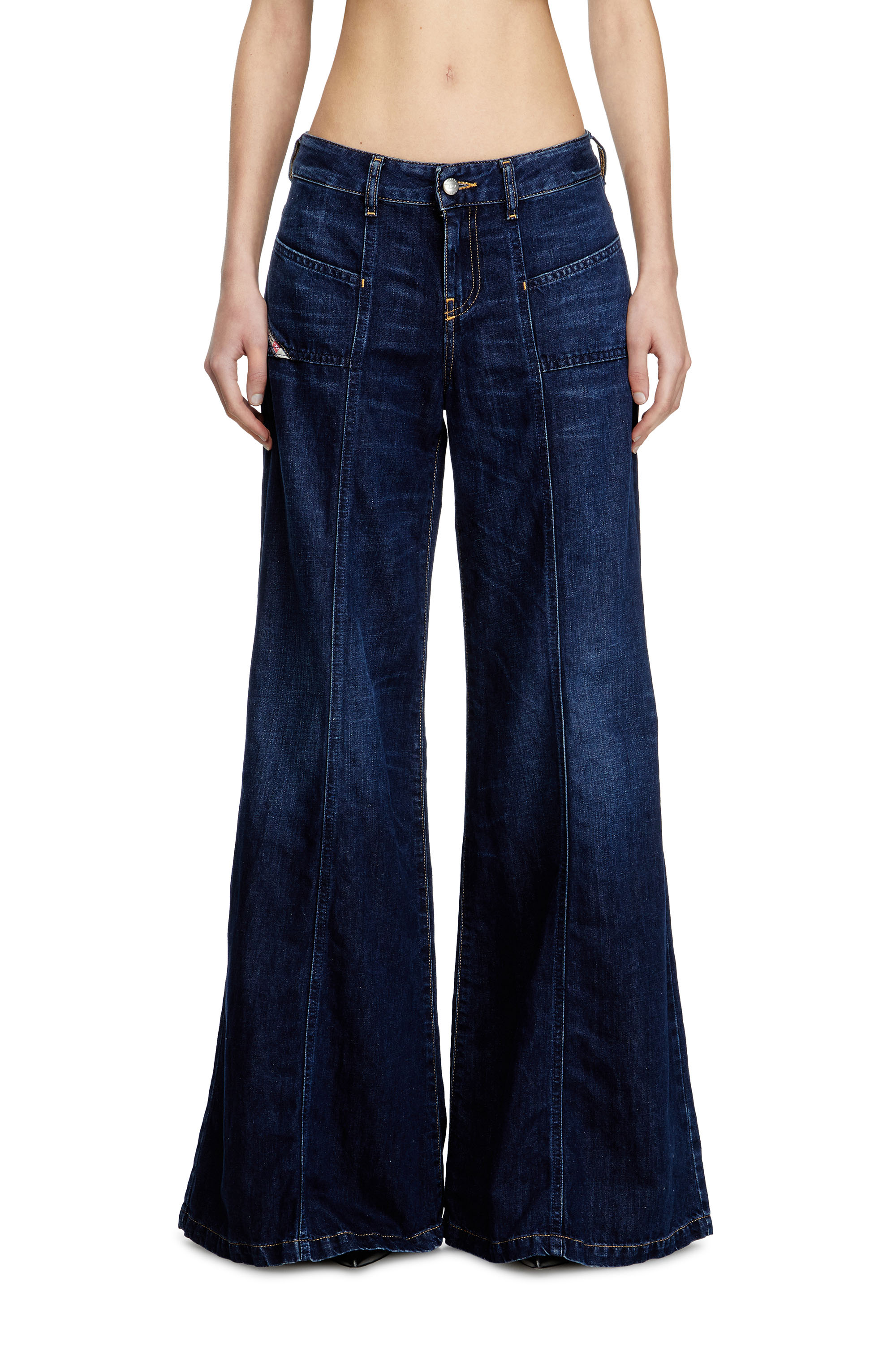 Diesel - Damen Flare Jeans D-Akii 068RA, Dunkelblau - 1