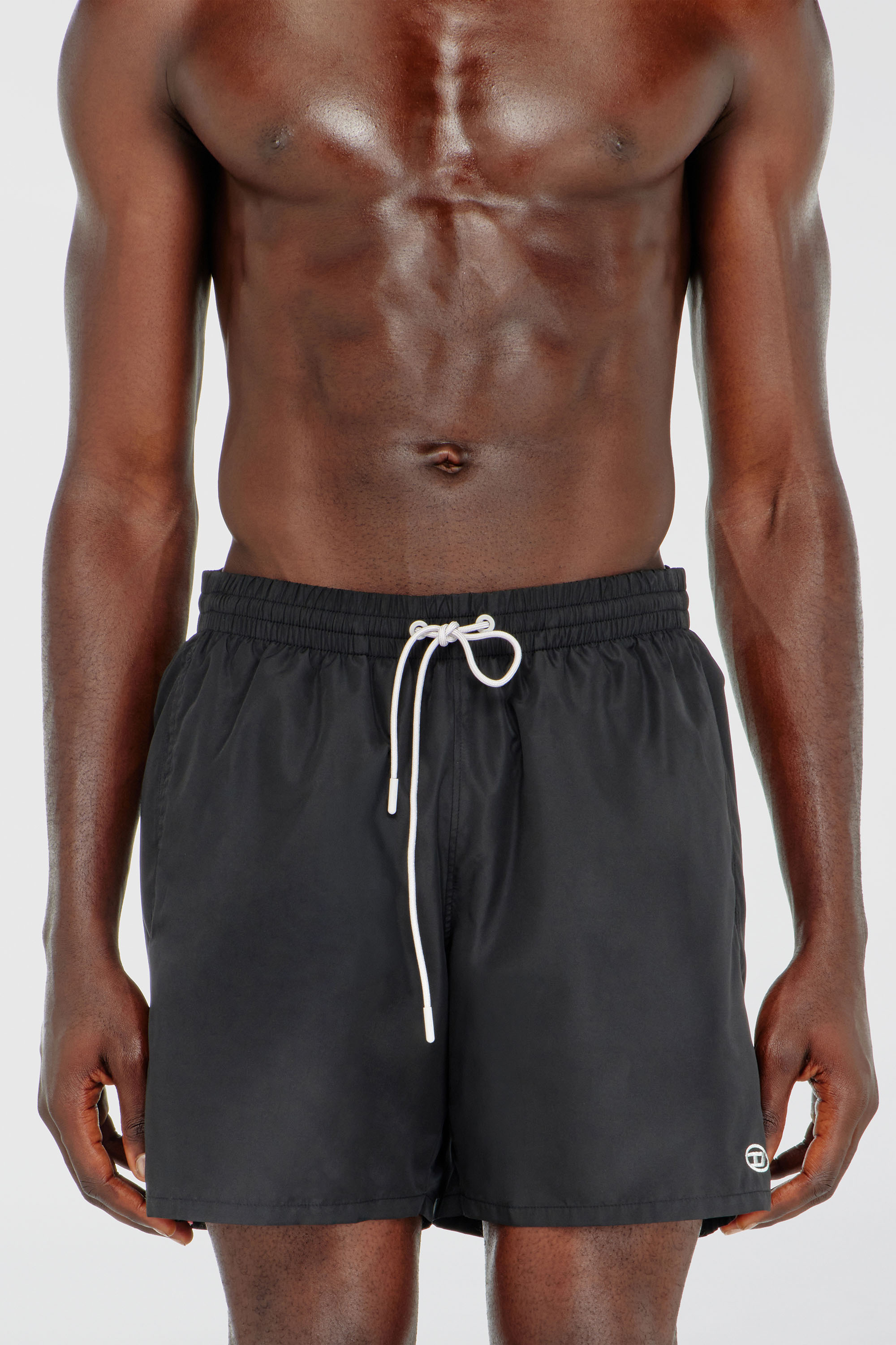 Diesel - GEORGE-41-UTLT, Herren Badeshorts mit metallischem Oval D Logo in Schwarz - 1