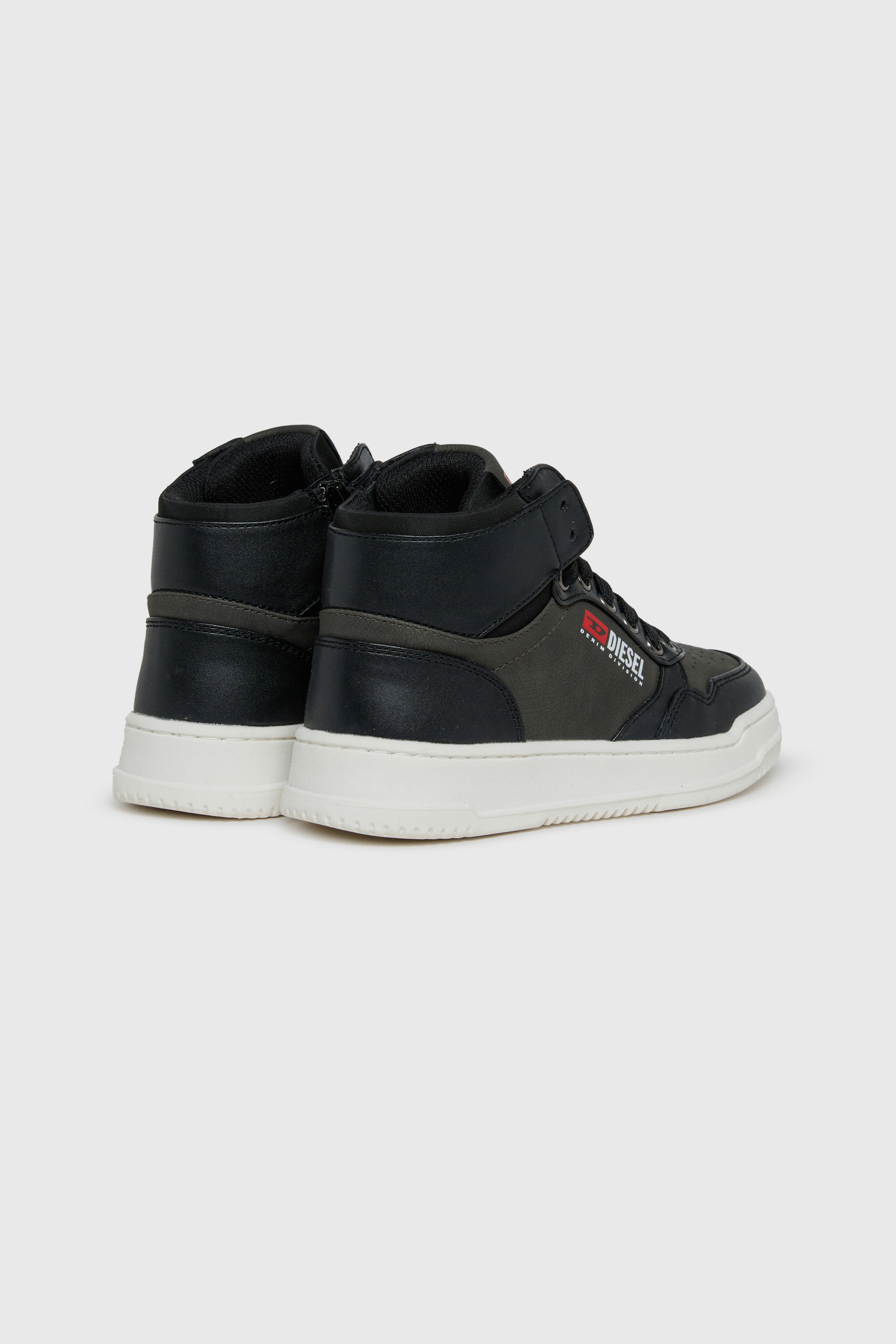 Diesel - S-CASCOUNT-MID, Unisex S-Cascount perforierte High-Top-Sneaker in Schwarz - 3