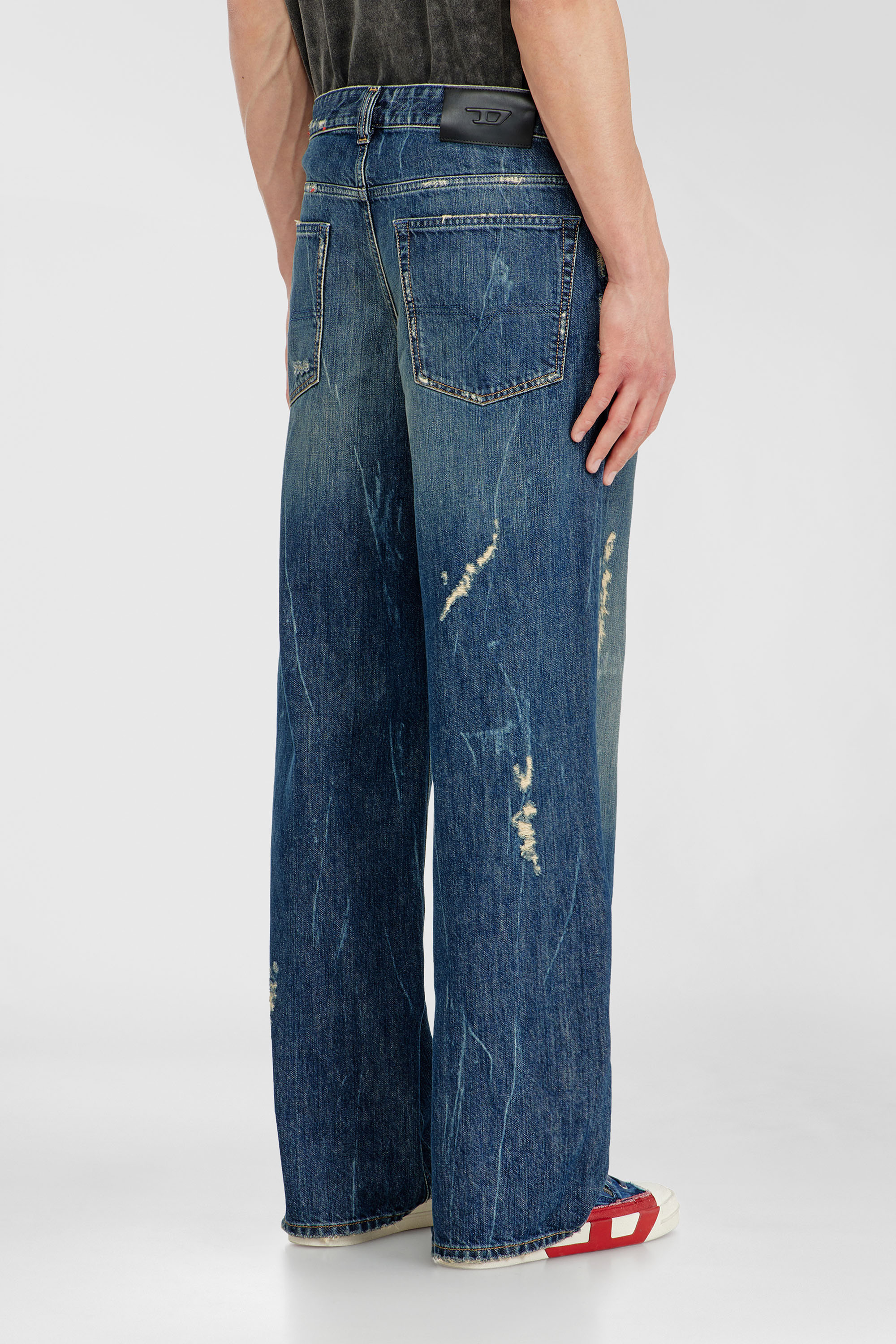 Diesel - Herren Relaxed Jeans 2001 D-Macro 09Q28, Mittelblau - 5