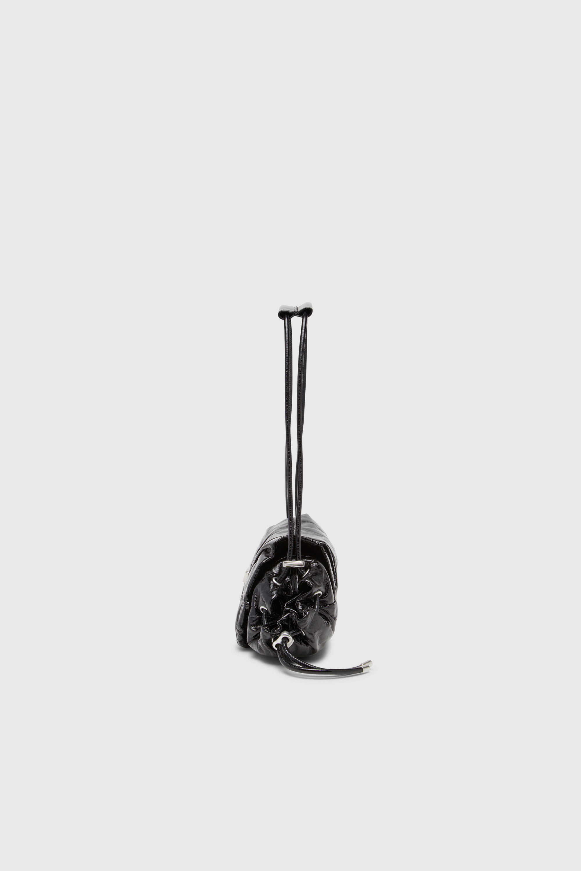 Diesel - SCRUNCH-D SHOULDER S, Damen Scrunch-D-Schultertasche aus Knitter-Leder in Schwarz - 5