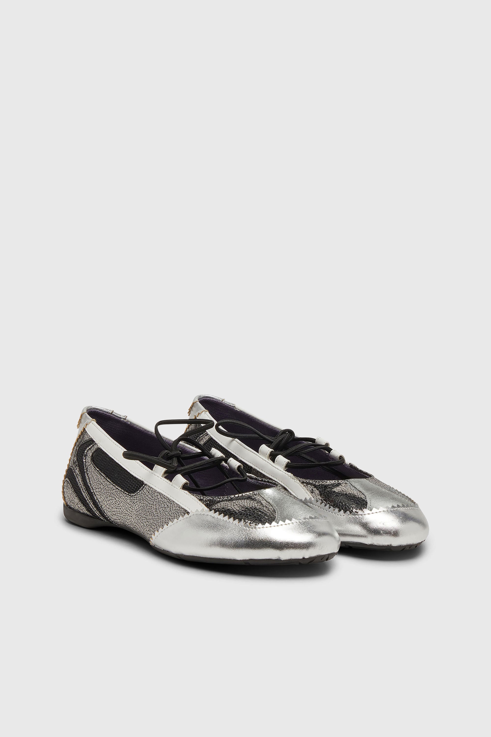 Diesel - D-MILE BALLERINA LACE UP W, Damen D-Mile-Metallic-Schn&uuml;rballerinas in Silber/Schwarz - 2
