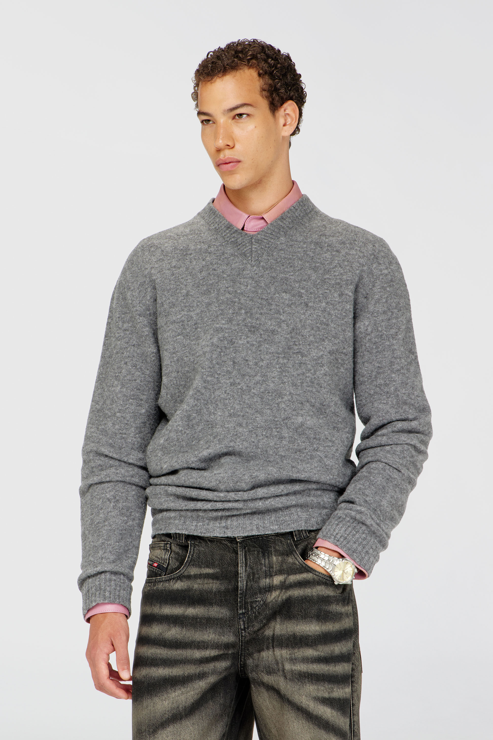 Diesel - K-ANDIE, Herren Pullover mit V-Ausschnitt aus gekochtem, geknittertem Strick in Grau - 3