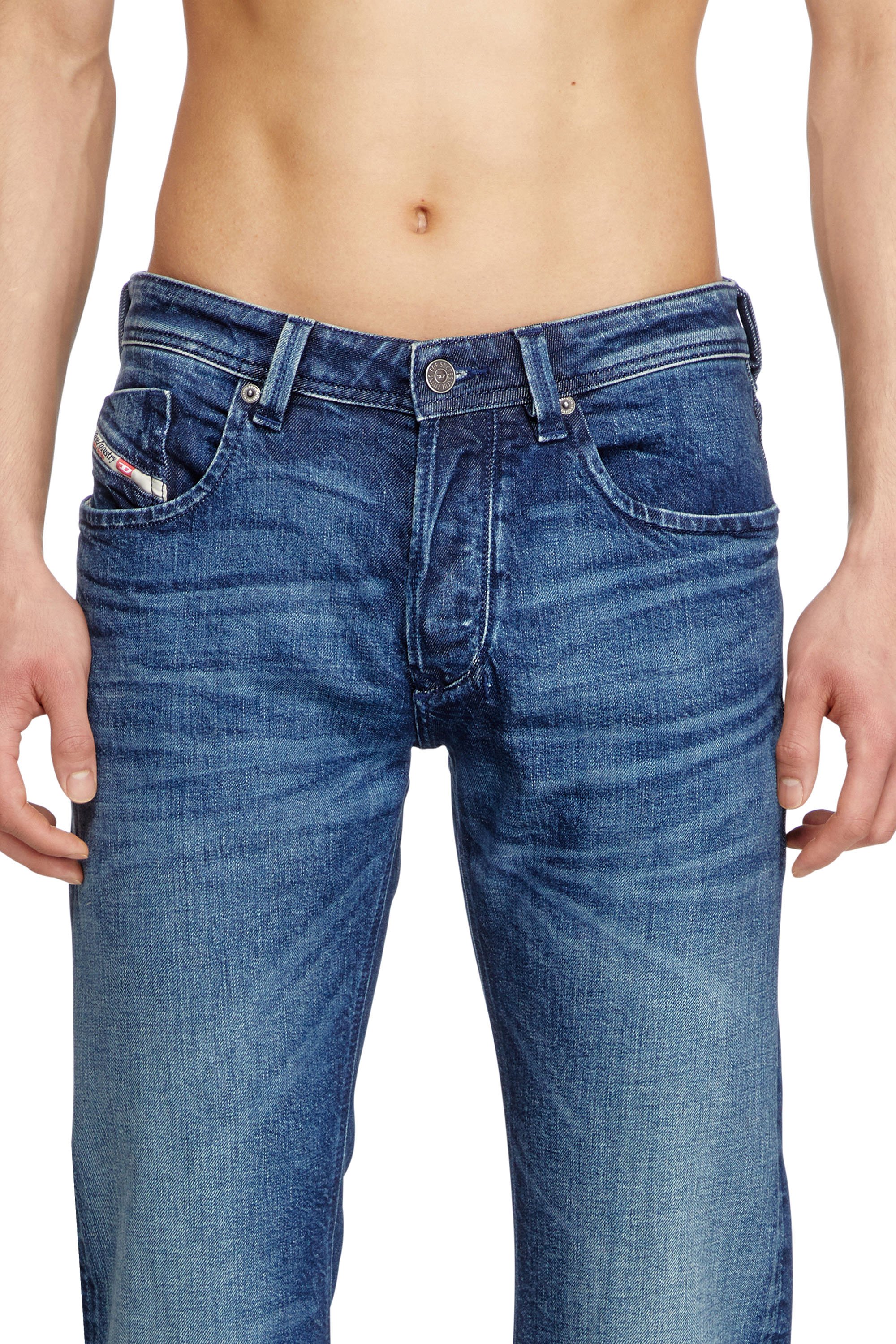 Diesel - Herren Regular Jeans 1985 Larkee 09L51, Dunkelblau - 5